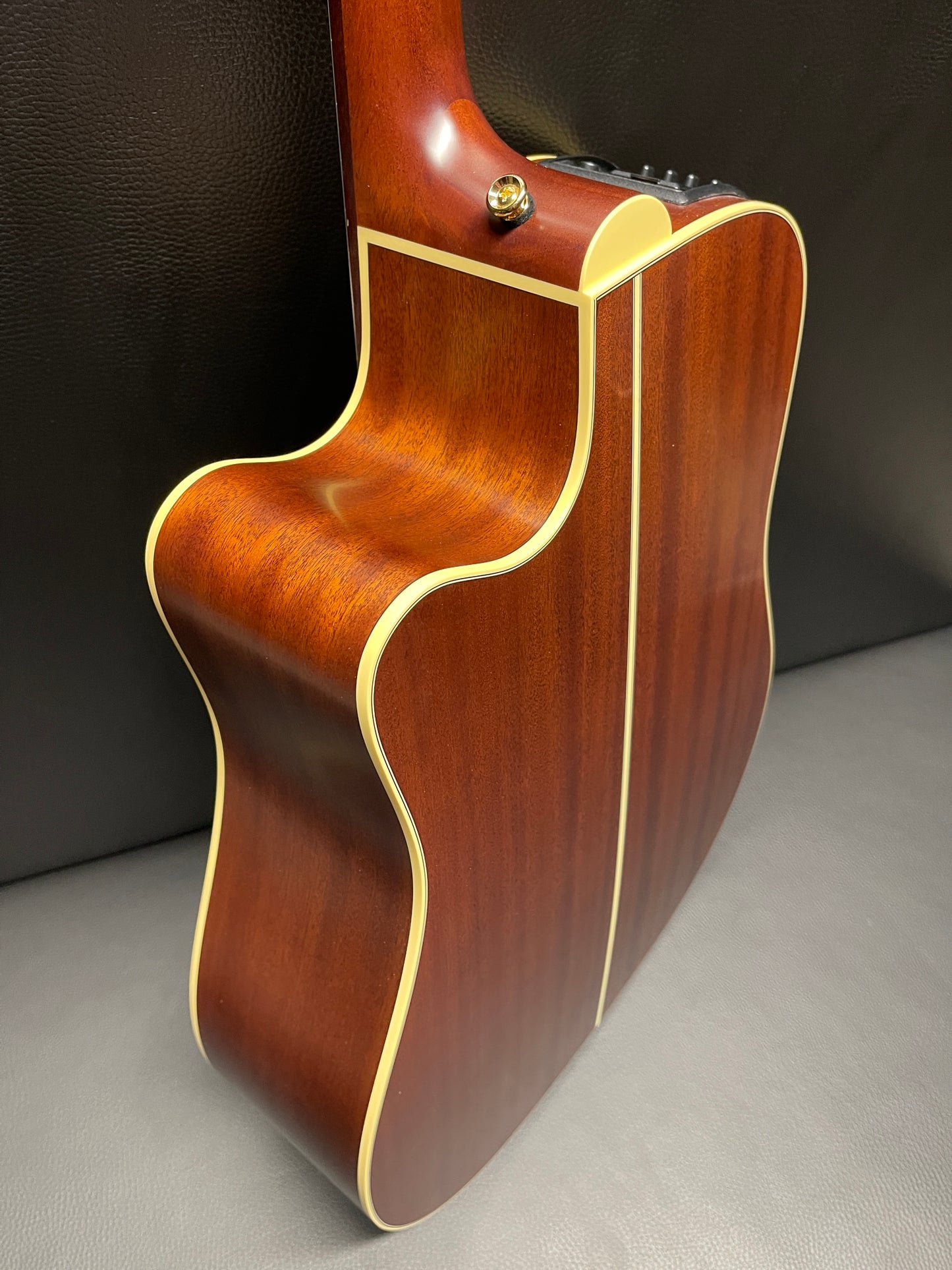 TAKAMINE P3DC Pro Series 3