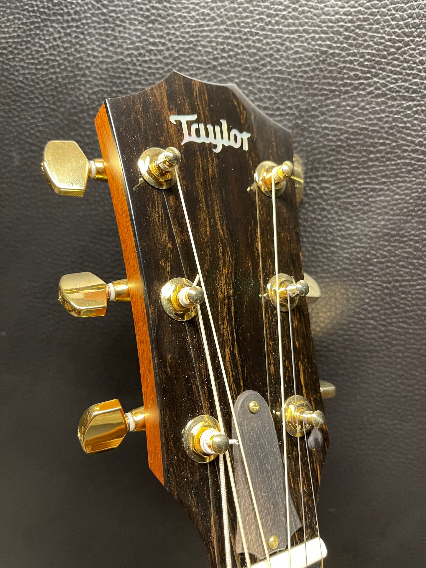 Taylor K24 Full Koa CE 2010 (PRE-OWNED)