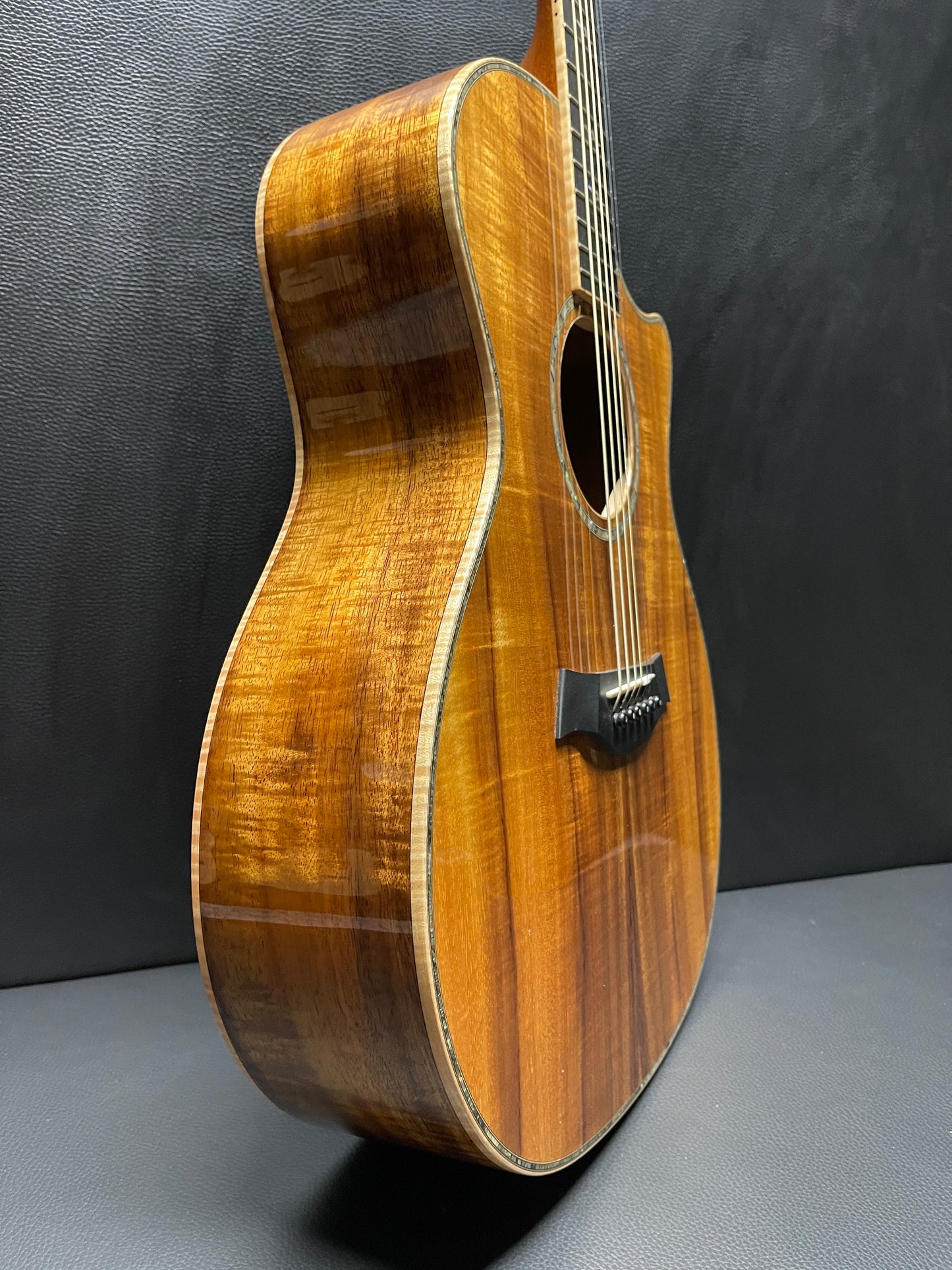 Taylor K24 Full Koa CE 2010 (PRE-OWNED)