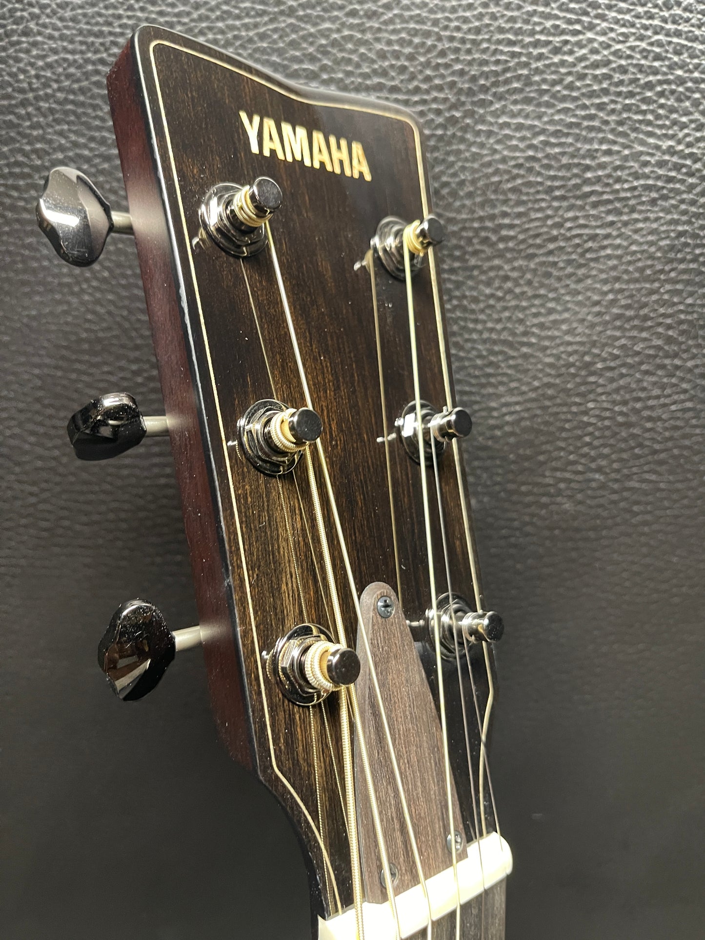 Yamaha FG9 R S/N: IJN065A