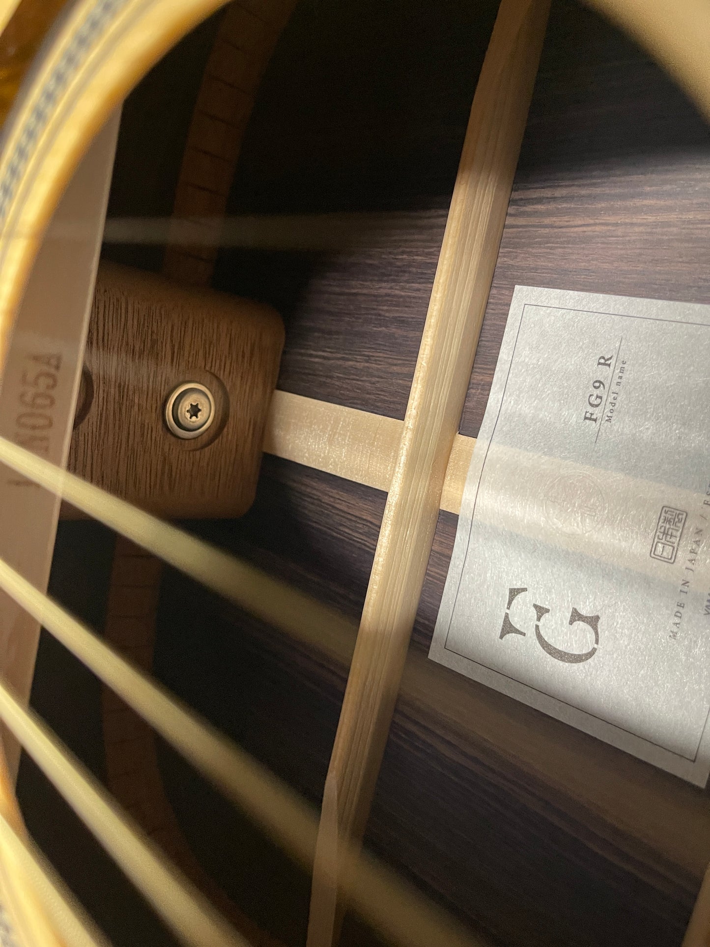Yamaha FG9 R S/N: IJN065A