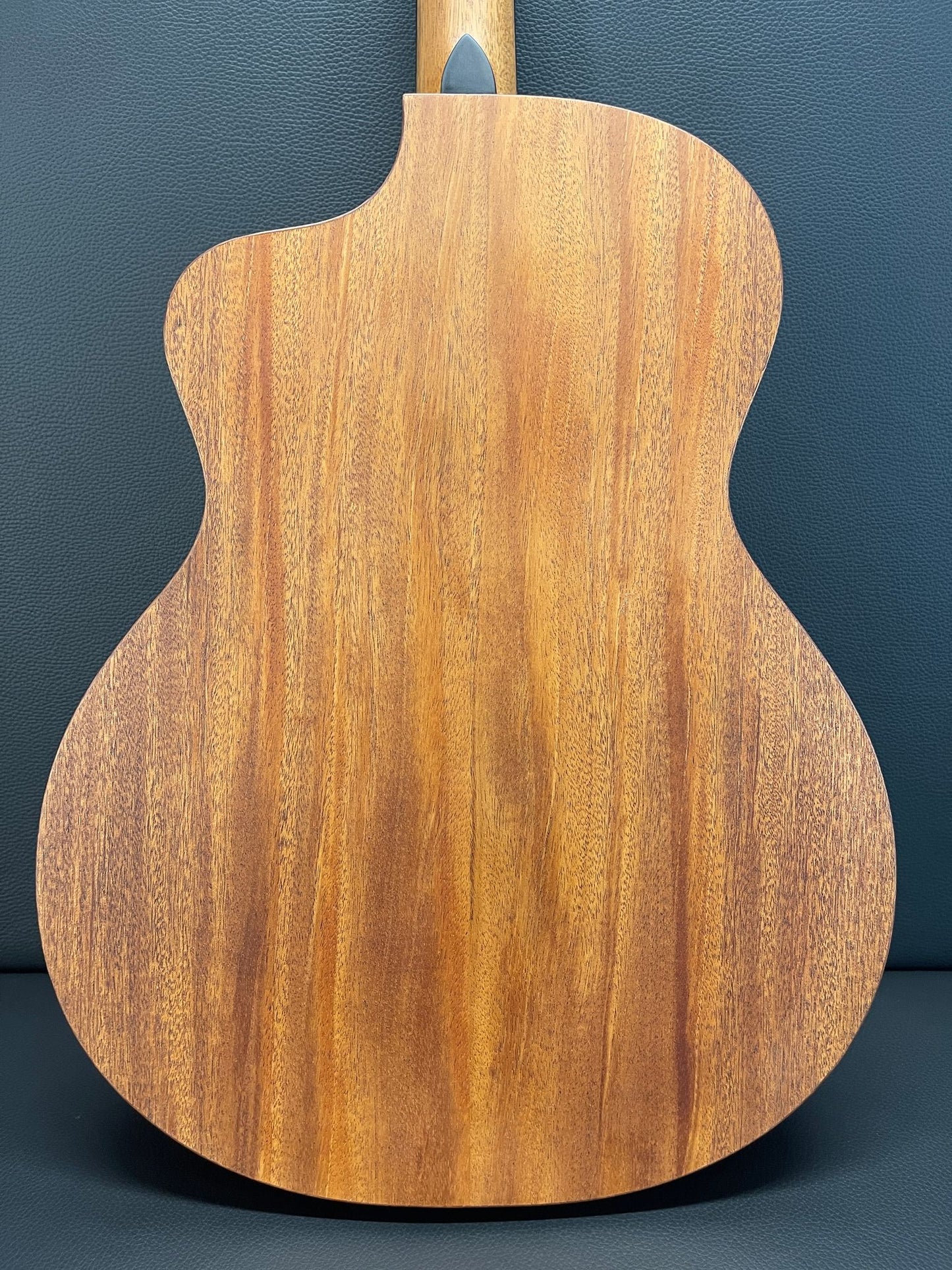 Dowina Mahogany Selection GAC #2303505