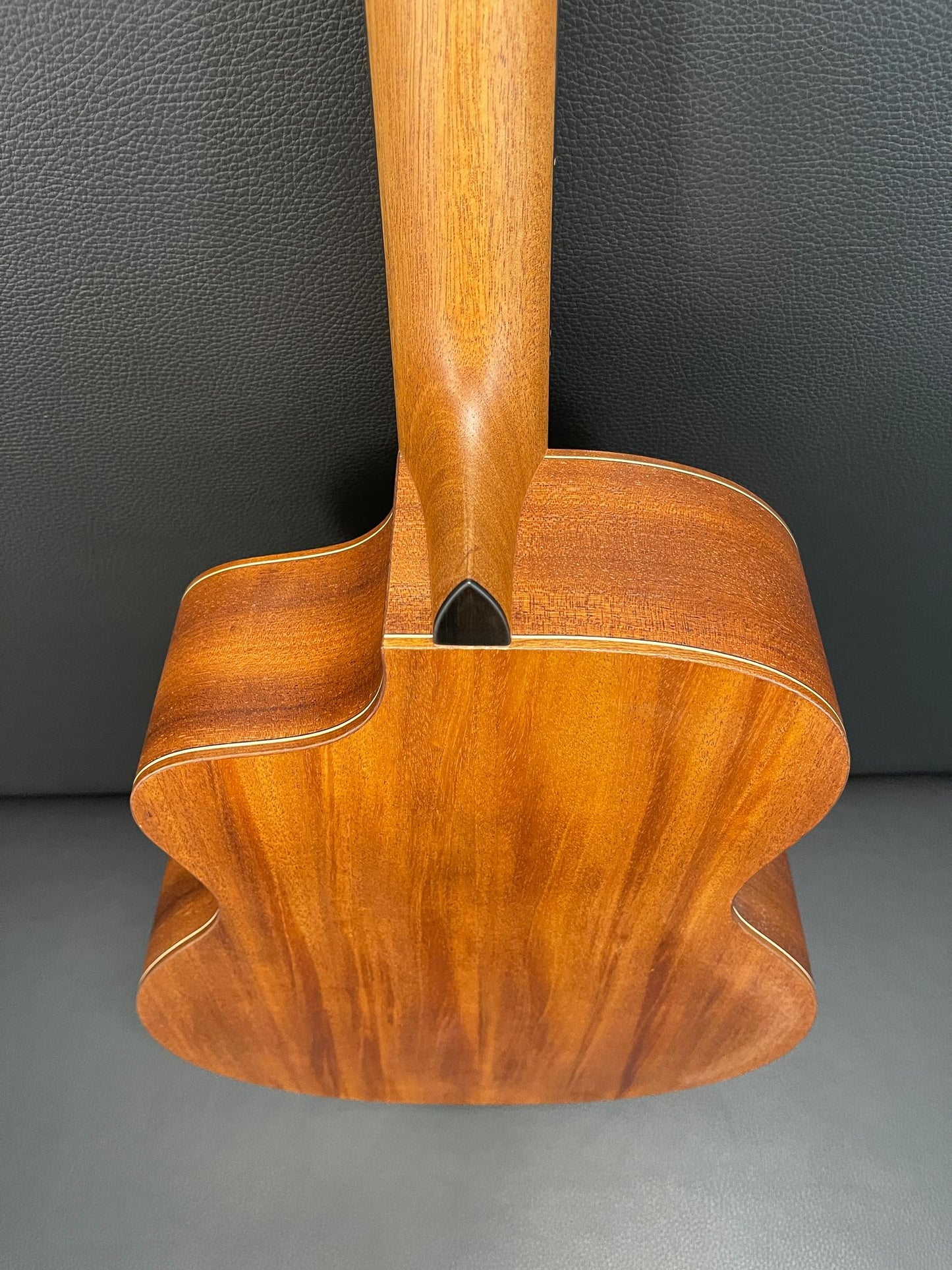Dowina Mahogany Selection GAC #2303505