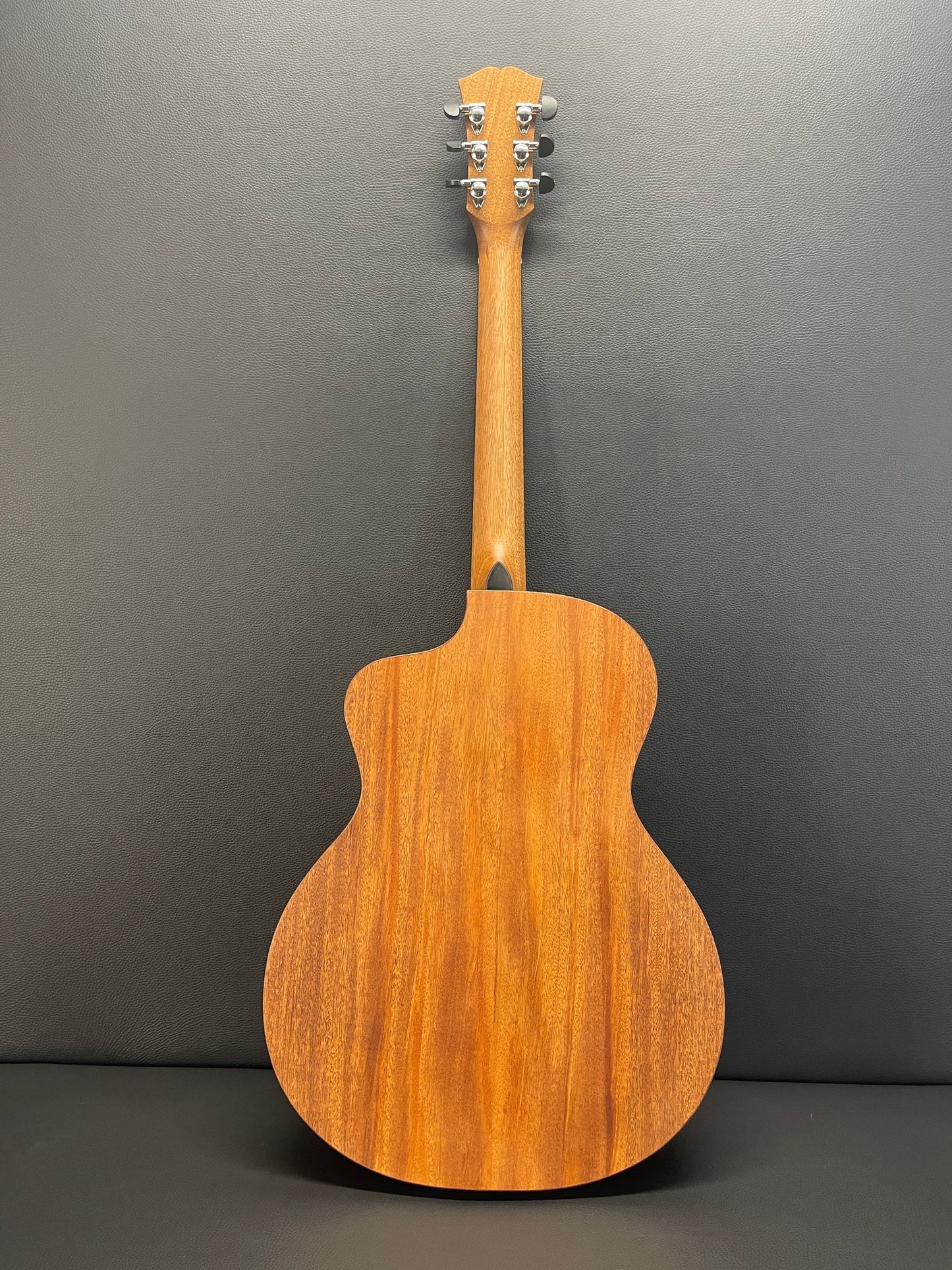 Dowina Mahogany Selection GAC #2303505