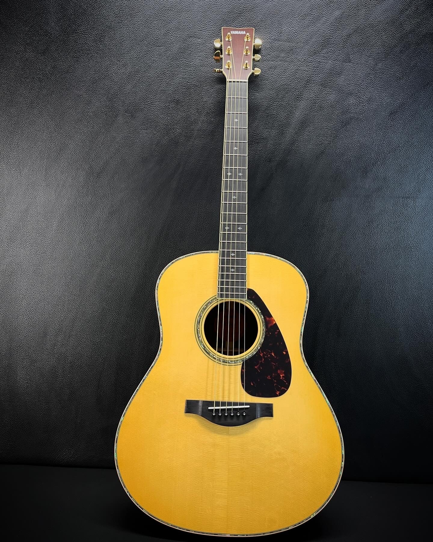 Yamaha LL 16 D Deluxe