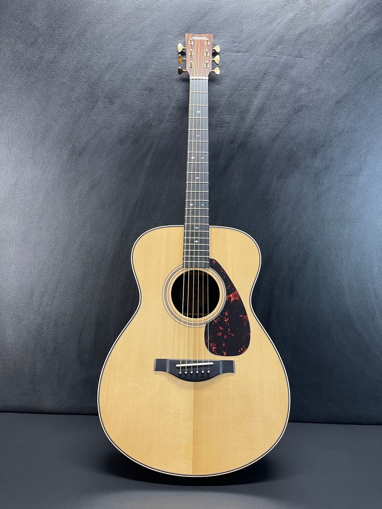 Yamaha LS26AREII