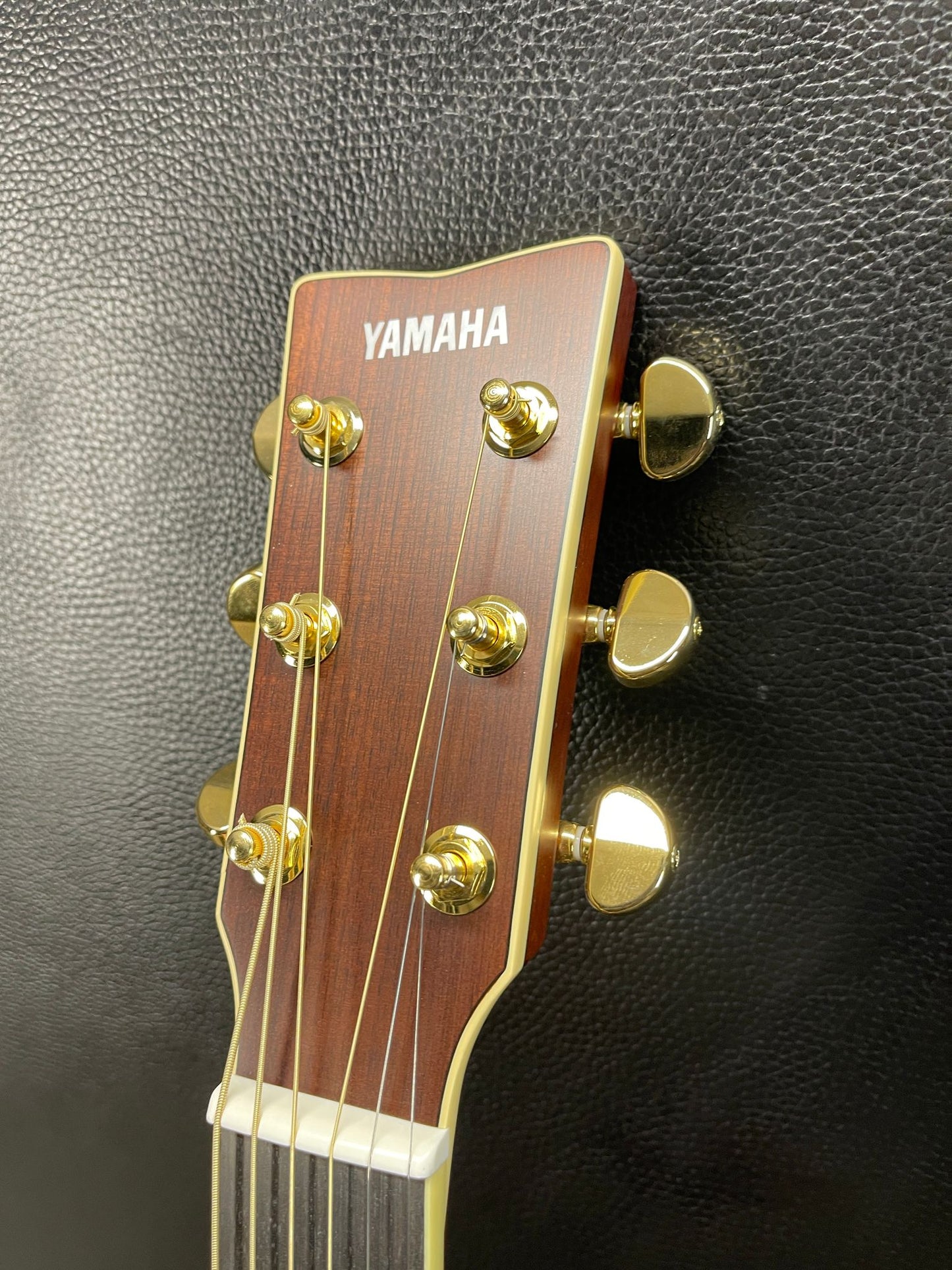 Yamaha LL 16 D Deluxe