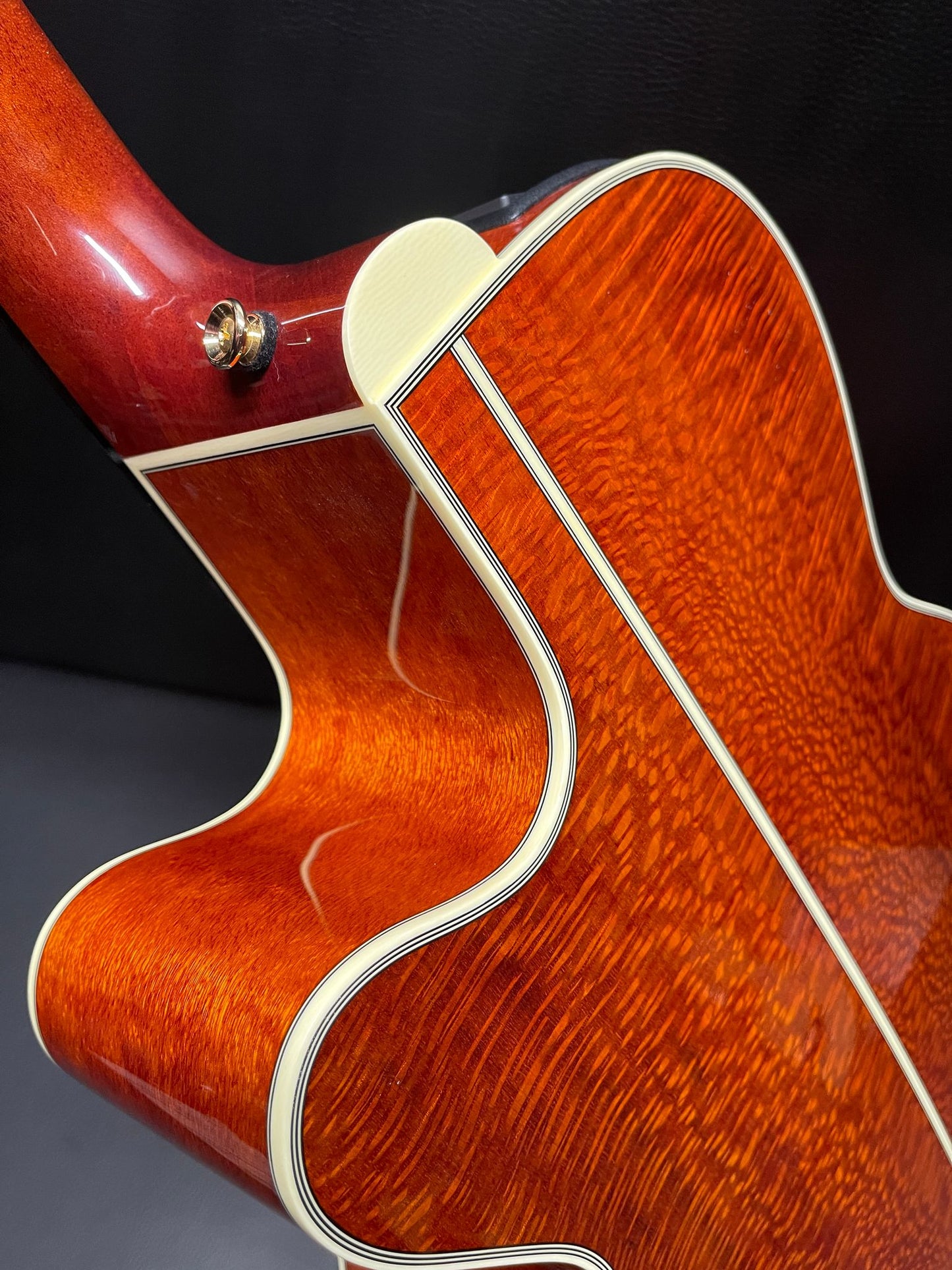TAKAMINE LTD. 2023 SANTA FE JAPAN S/N 60111030