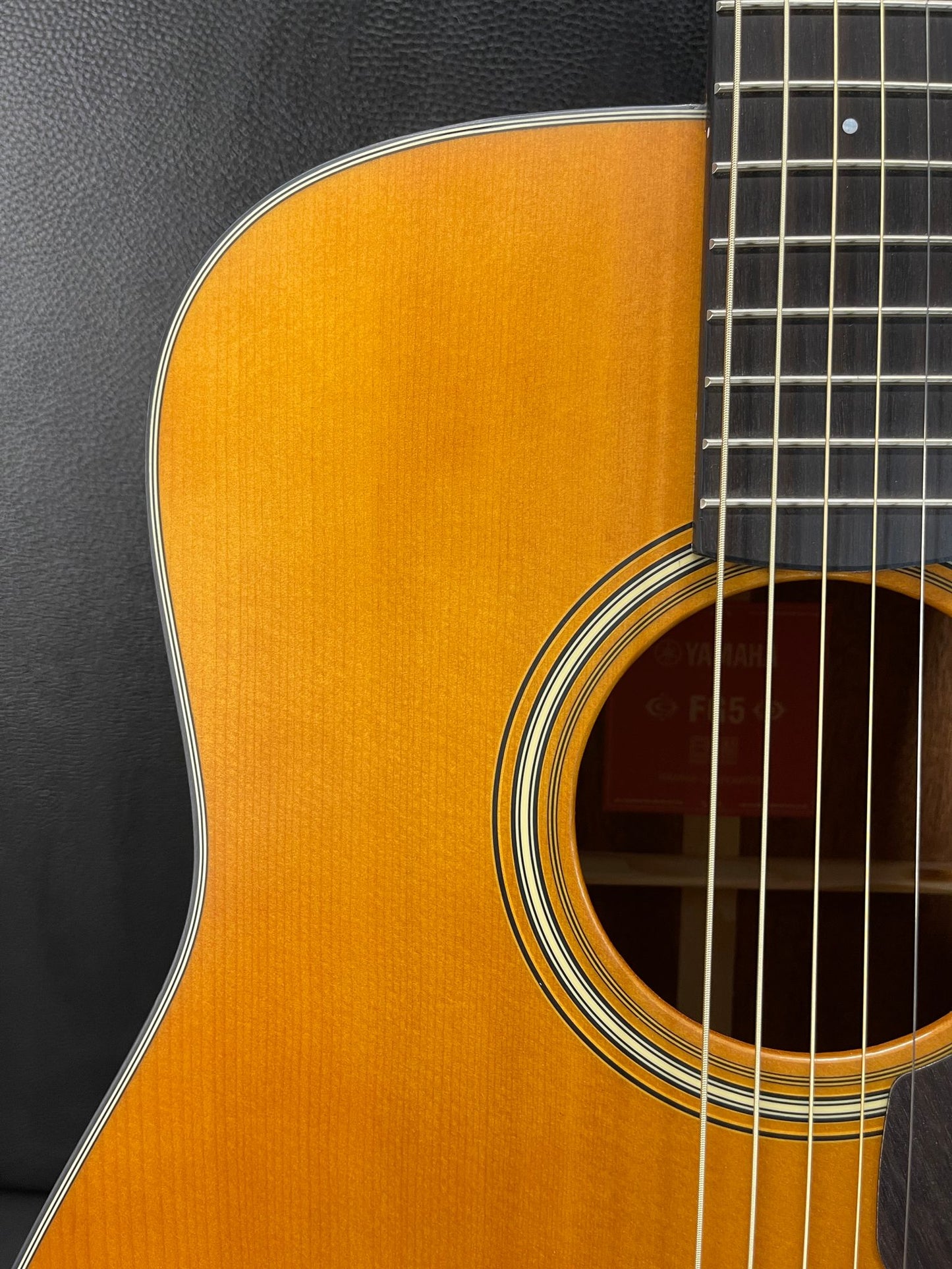 Yamaha FG5