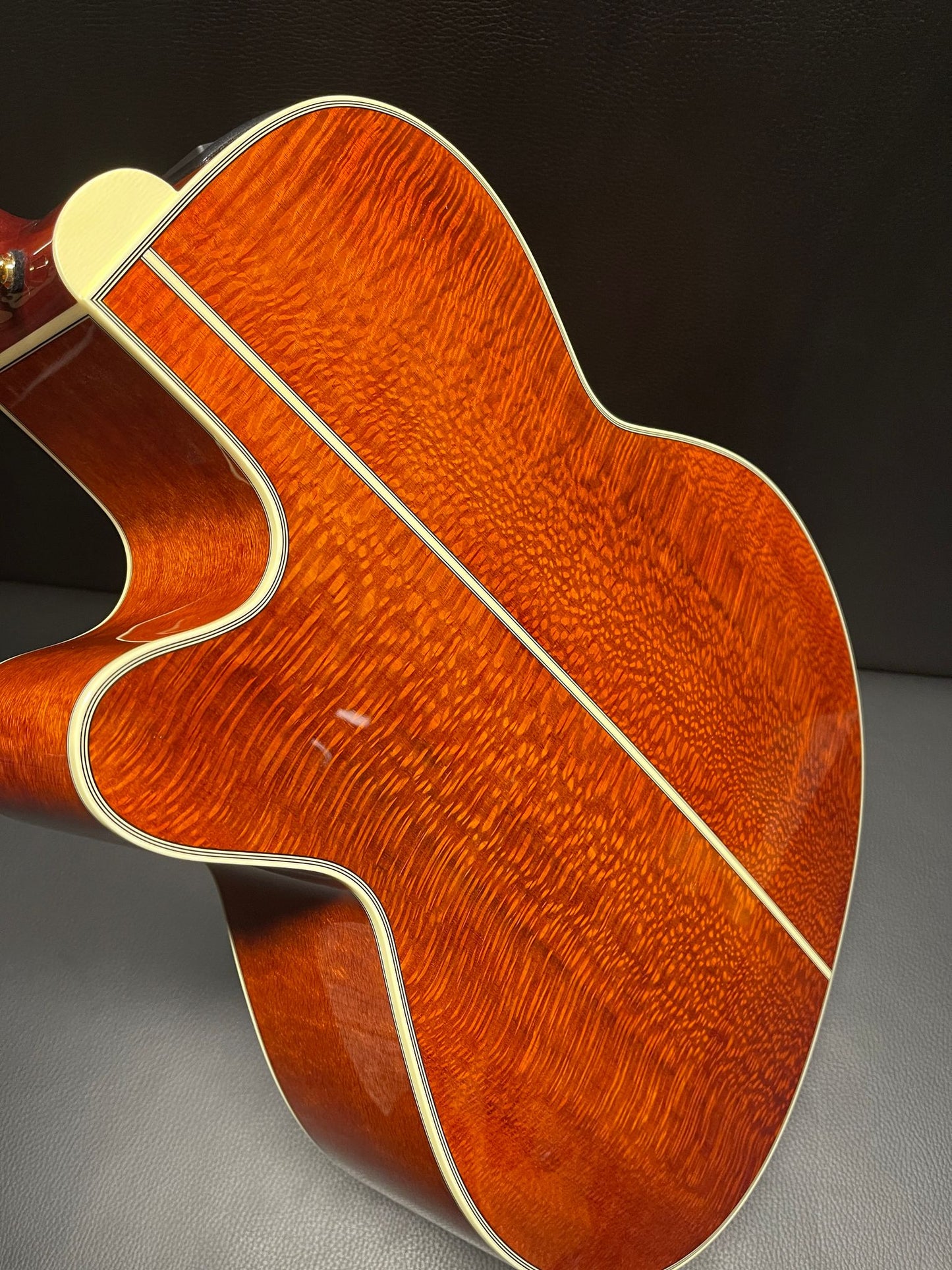 TAKAMINE LTD. 2023 SANTA FE JAPAN S/N 60111030