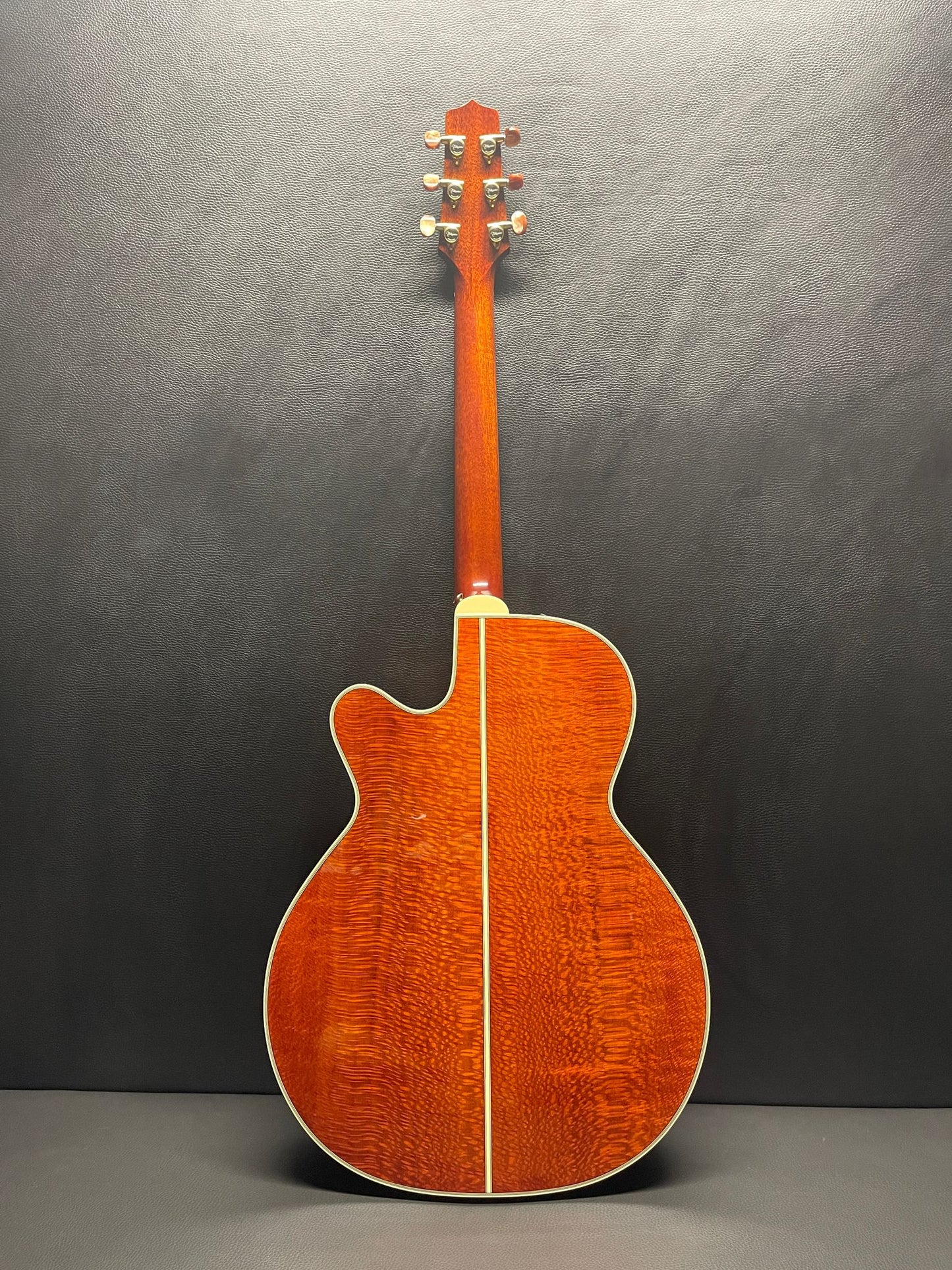 TAKAMINE LTD. 2023 SANTA FE JAPAN S/N 60111030