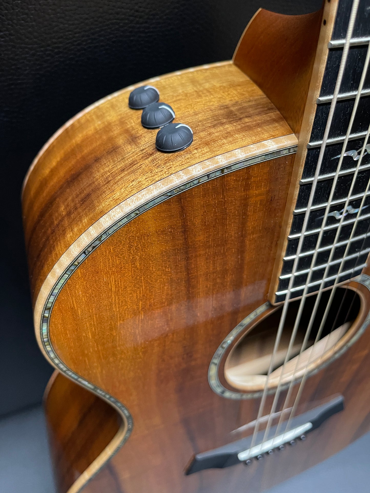 Taylor K24 Full Koa CE 2010 (PRE-OWNED)