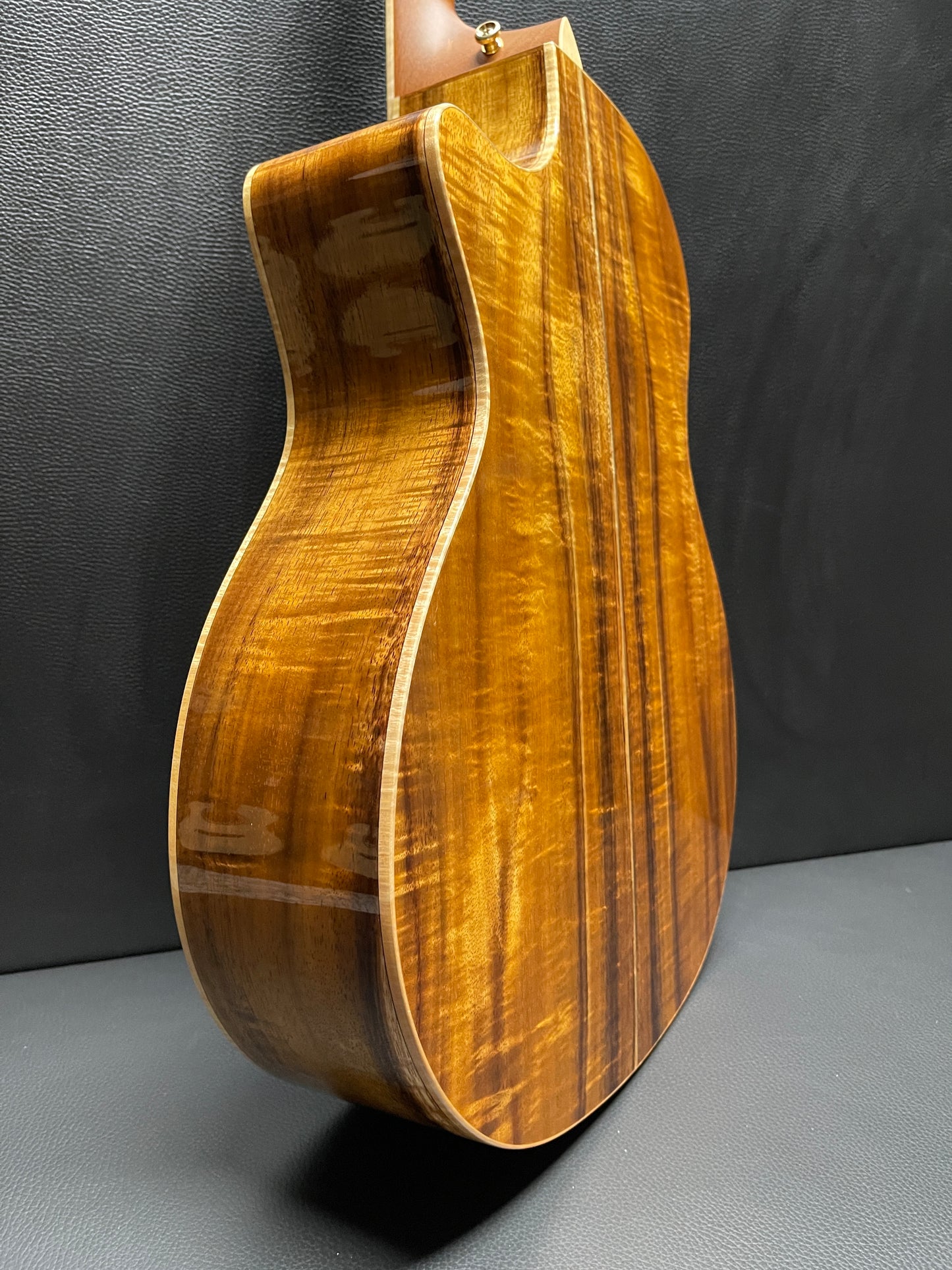 Taylor K24 Full Koa CE 2010 (PRE-OWNED)