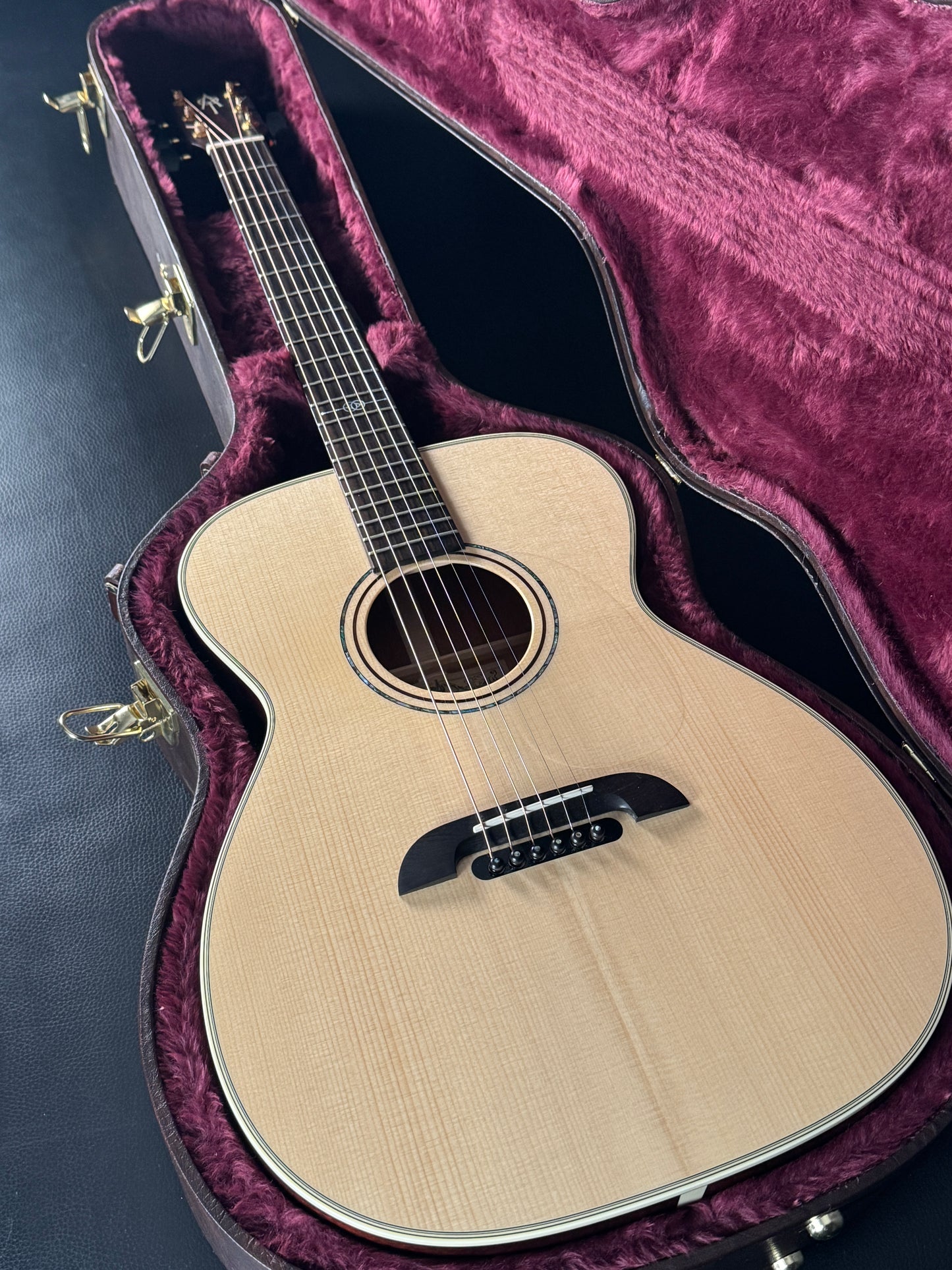 Alvarez Yairi FYM60HD (PRE-OWNED)