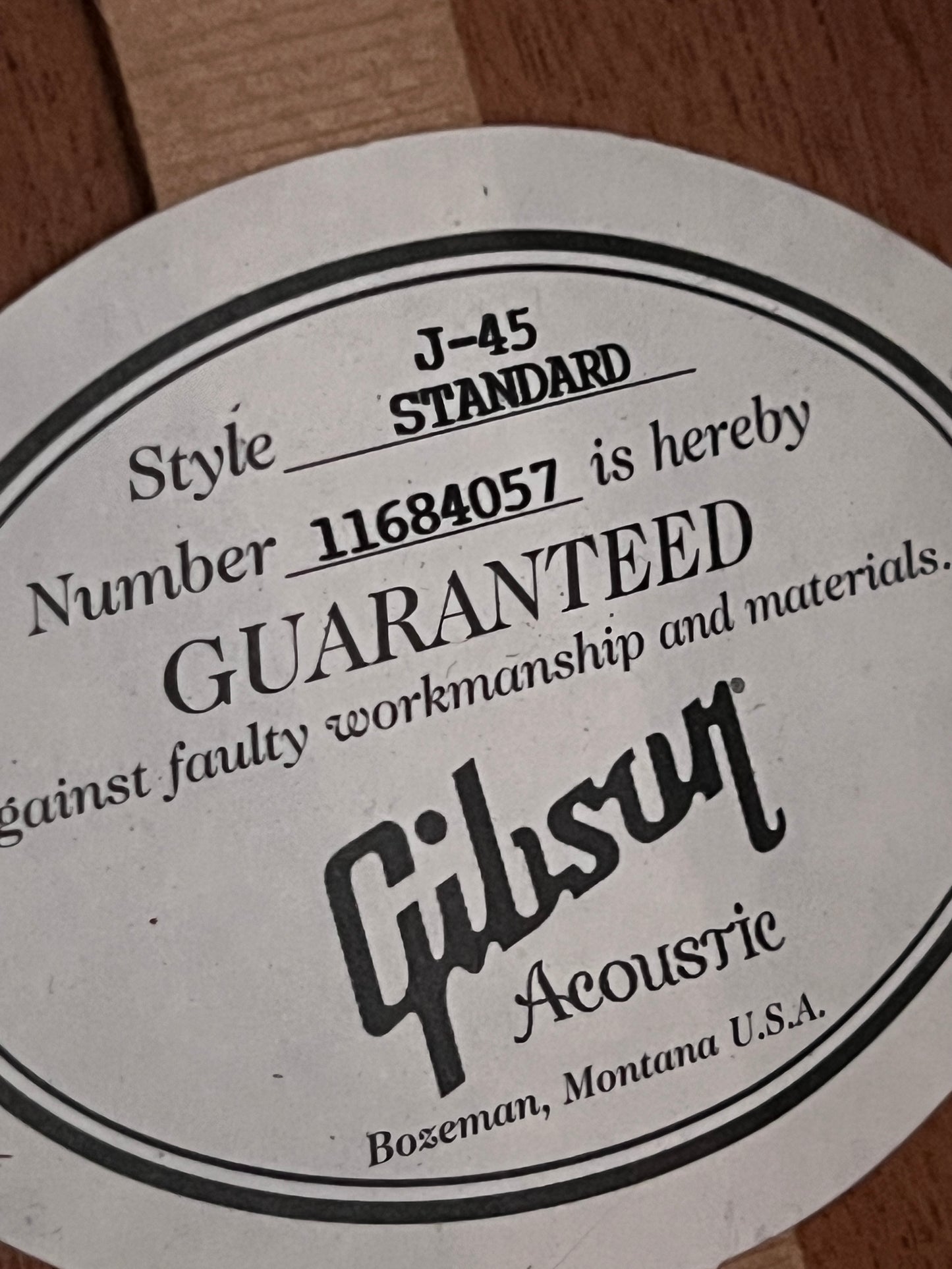 Gibson J-45 Standard (PRE-OWNED)