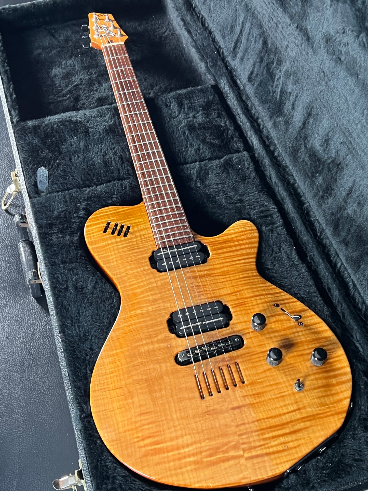Godin LGX (PRE-OWNED)
