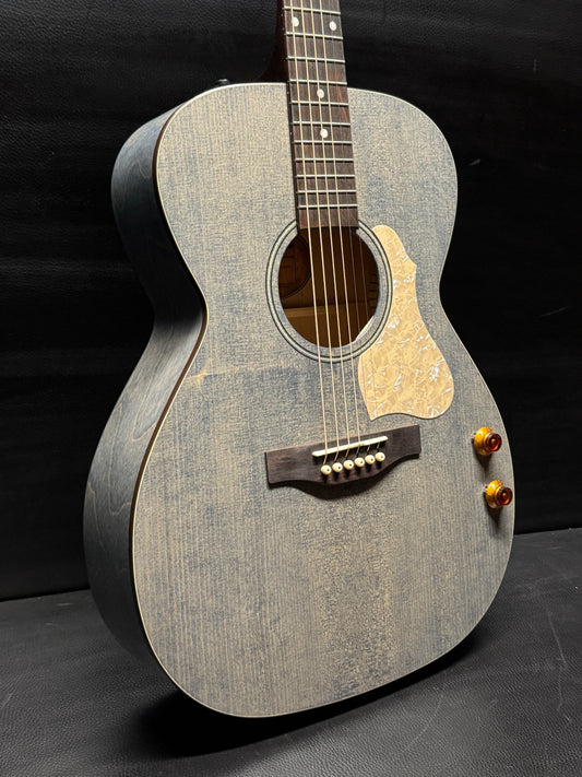 Art & Lutherie Legacy Denim Blue Q-Discrete