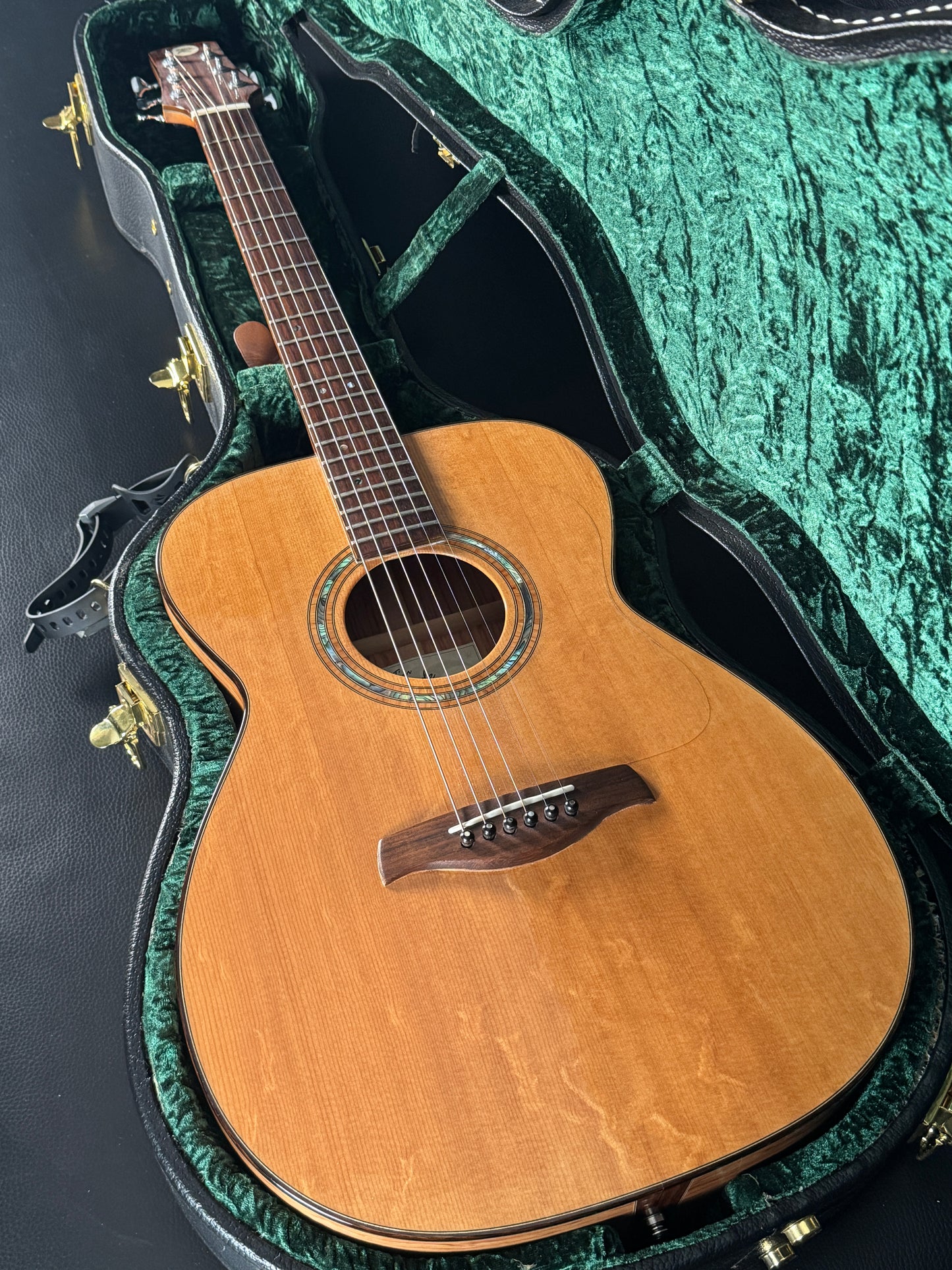 Tim Reede OM 2016 (PRE-OWNED)