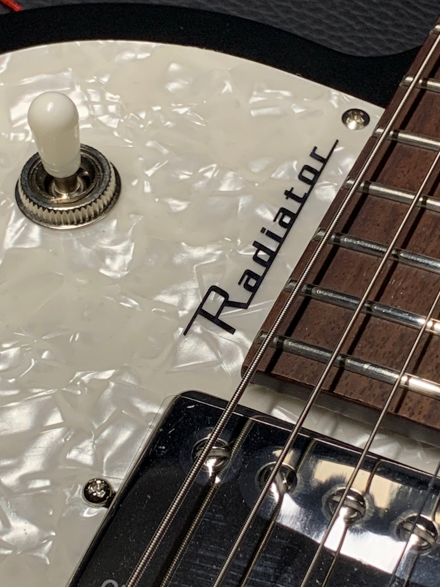 Godin Radiator Bourbon Burst RN Electric Guitar