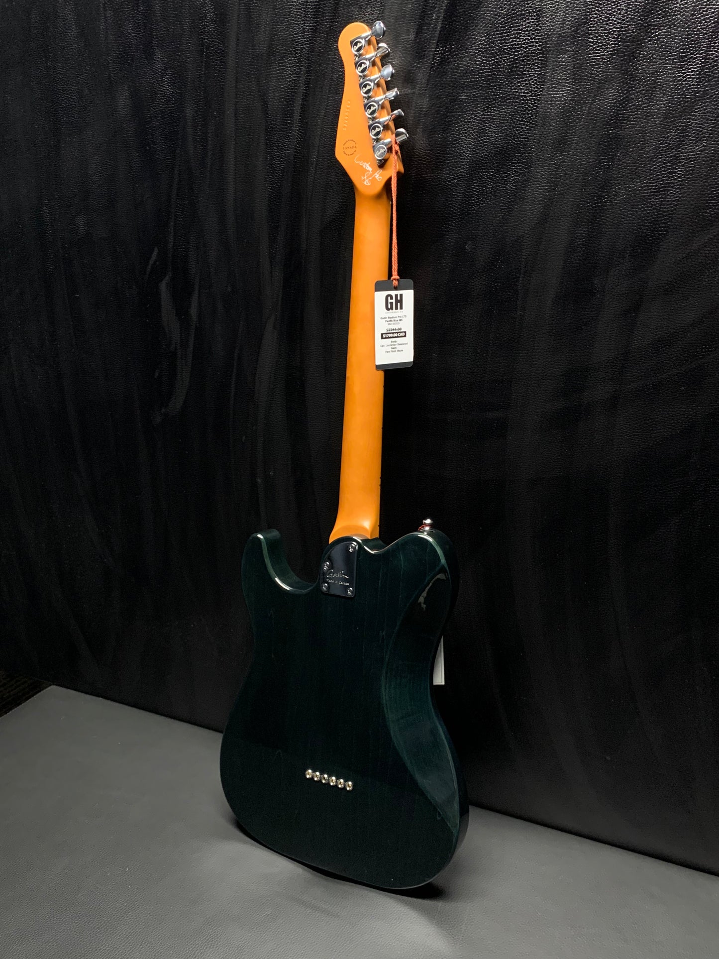 Godin Stadium Pro LTD Pacifik Blue MN Electric Guitar
