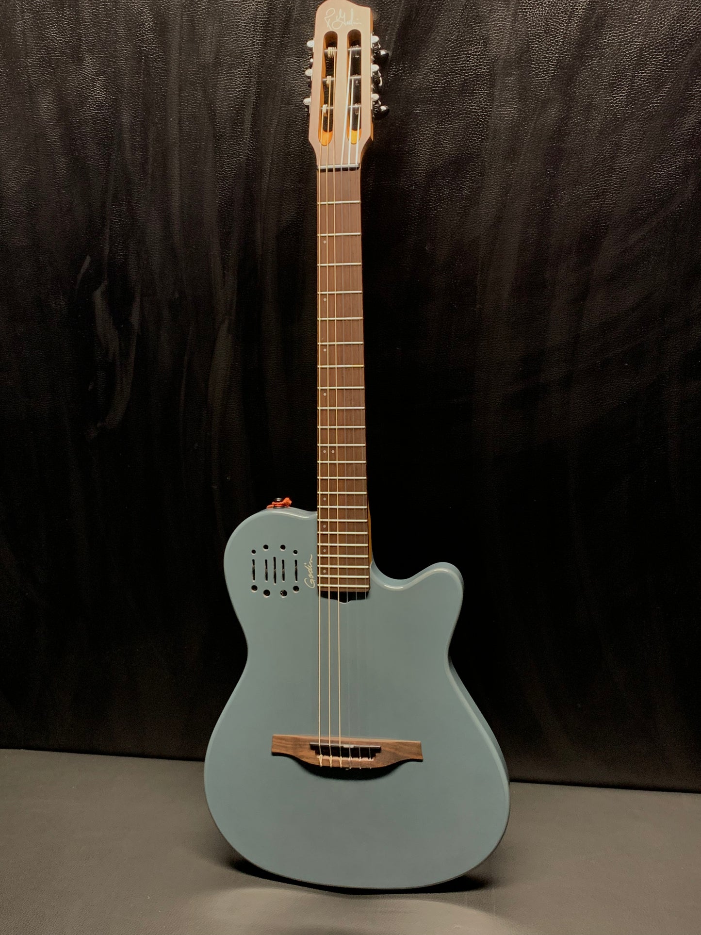 Godin Multiac Mundial Arctik Blue Acoustic Electric