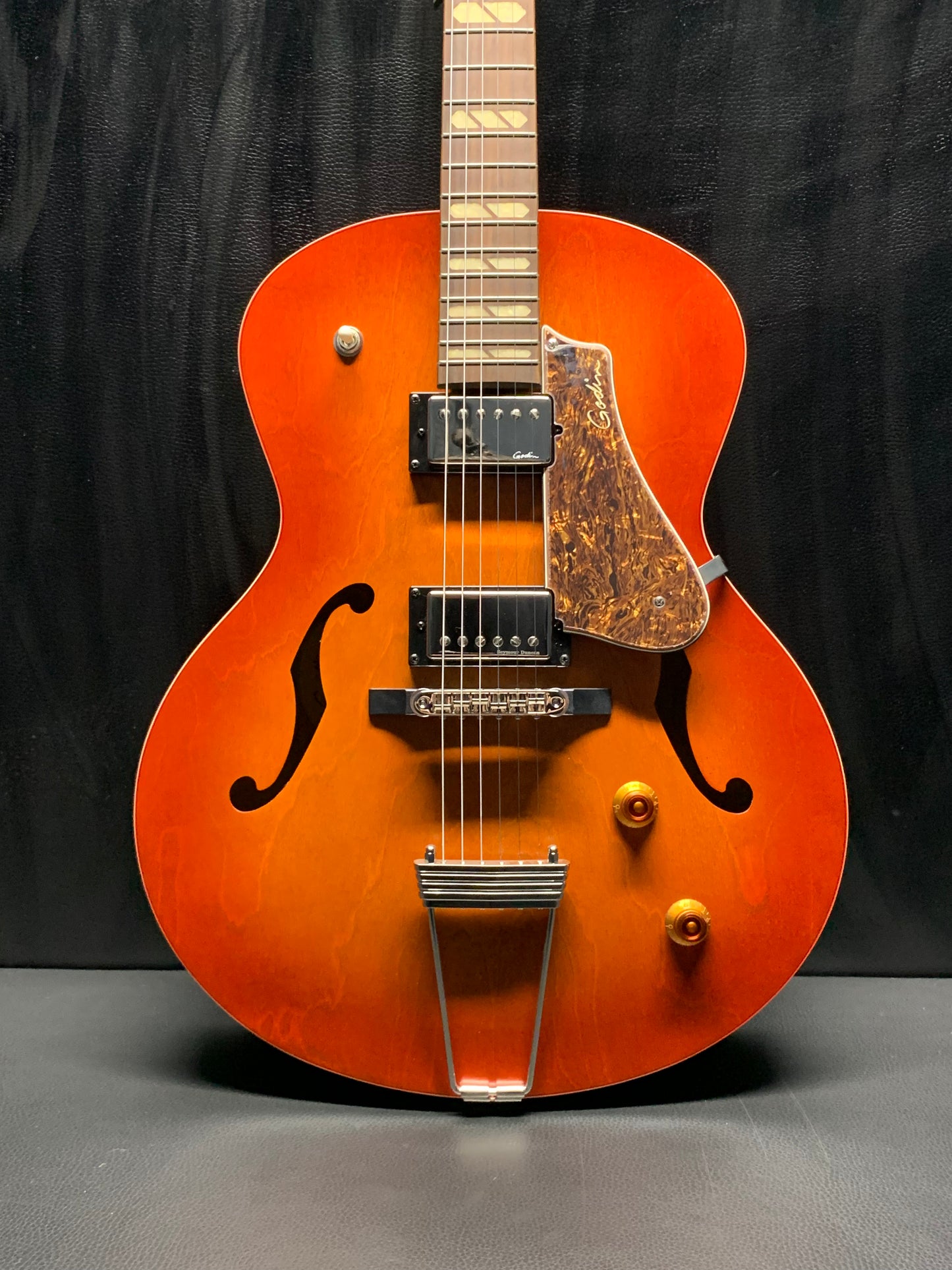 Godin 5th Avenue Jumbo HB Memphis Sun Electric Guitar