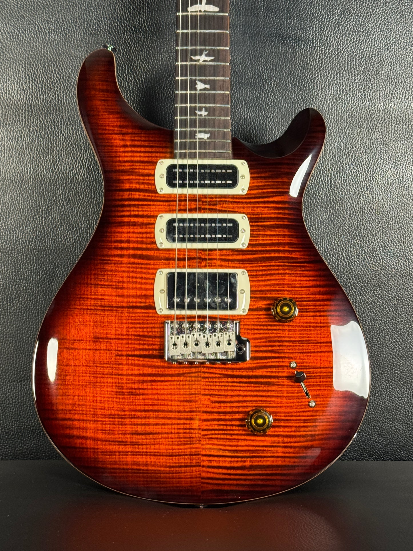 SE Studio - Orange Tiger Smokeburst