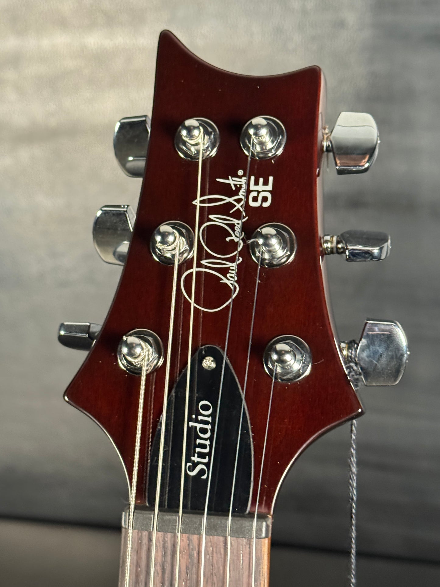 SE Studio - Orange Tiger Smokeburst