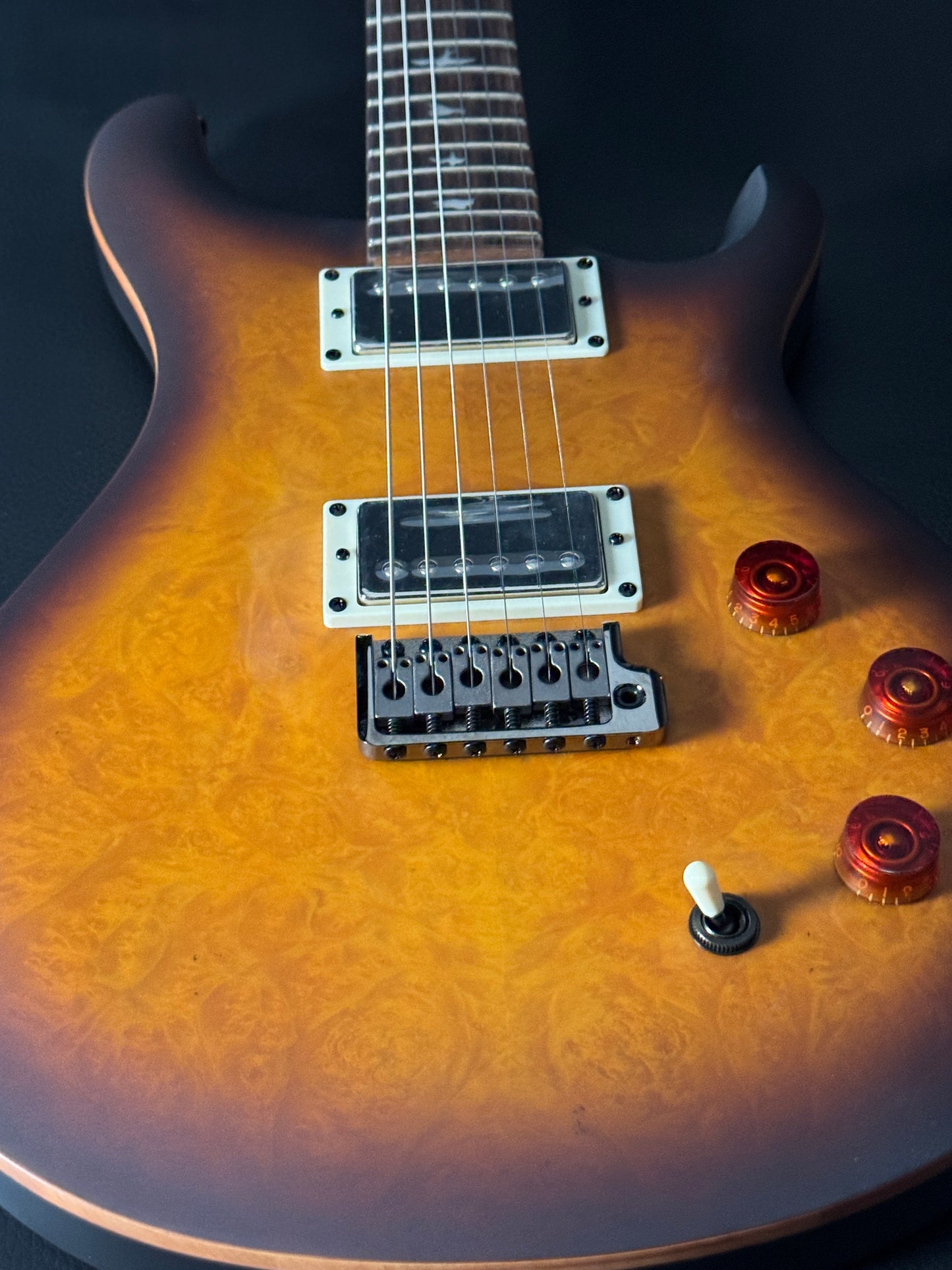 PRS SE DGT Laurel Burl Limited Edition - McCarty Tobacco Burst