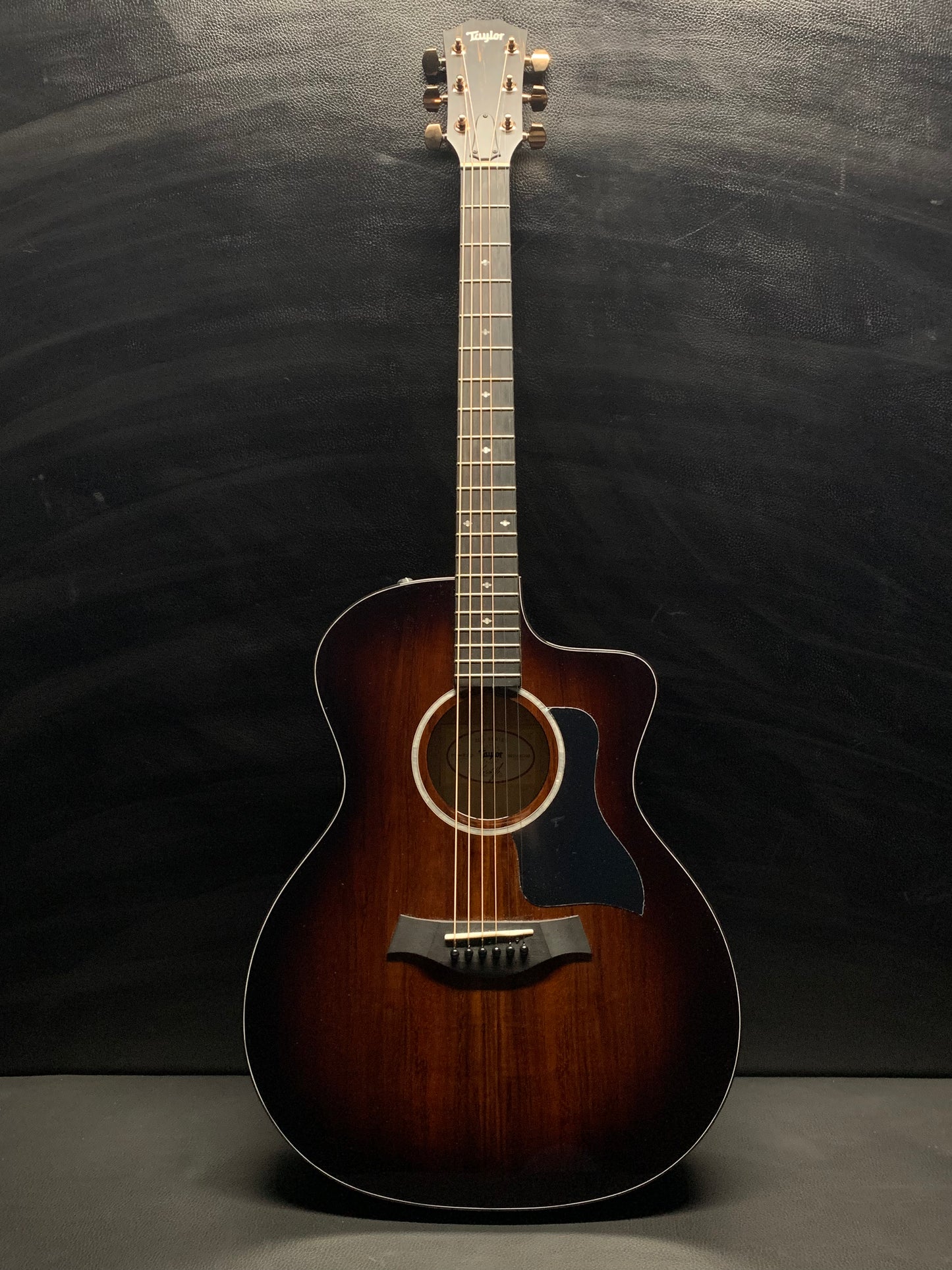Taylor 224ce-K DLX (PRE-OWNED) pick-guard plastic still on!