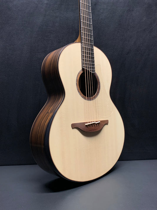 Lowden S-50 Ziricote #26637