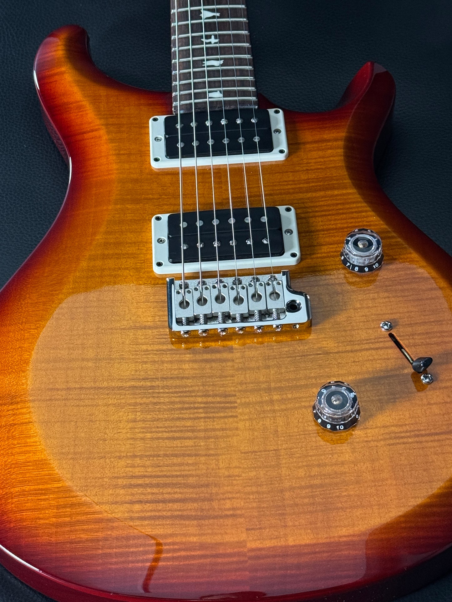 PRS S2 CUSTOM 24 - Dark Cherry Sunburst