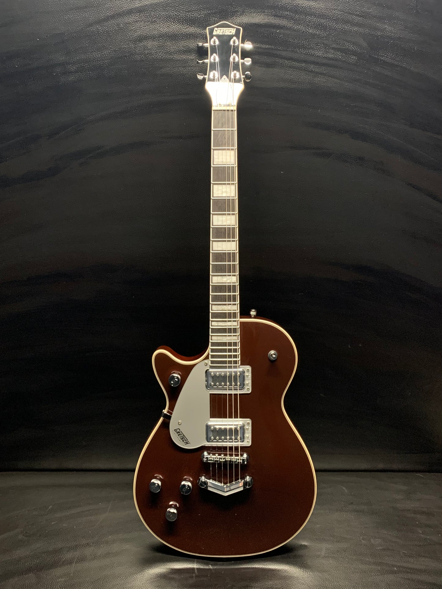 Gretsch G5220LH Electromatic Jet BT Single-Cut with V-Stoptail, Left-Handed Dark Cherry Metallic