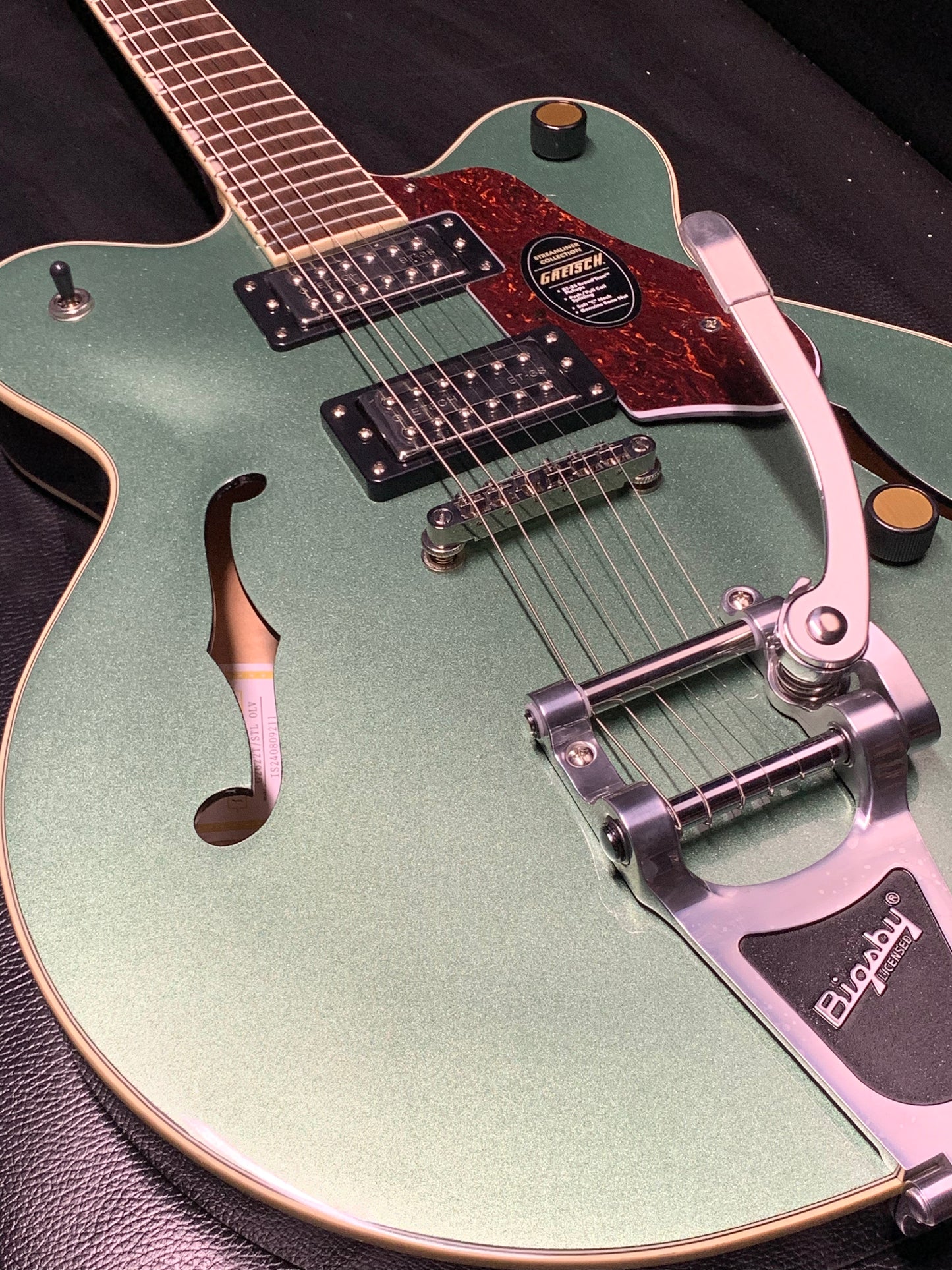 Gretsch G2622T Streamliner Center Block Double-Cut with Bigsby, Broad’Tron BT-3S Pickups, Steel Olive