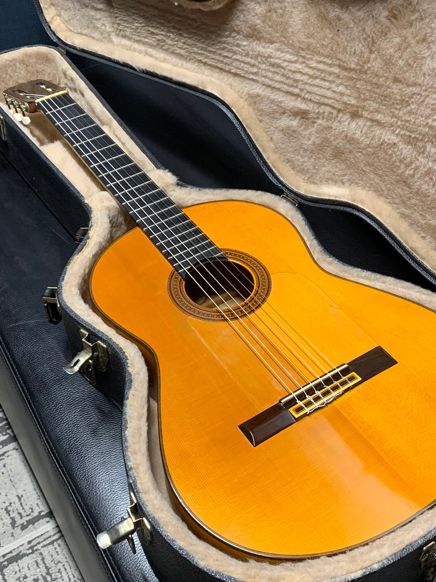 Jose Ramirez N2 1963 Flamenco Guitar (PRE-OWNED) ON HOLD