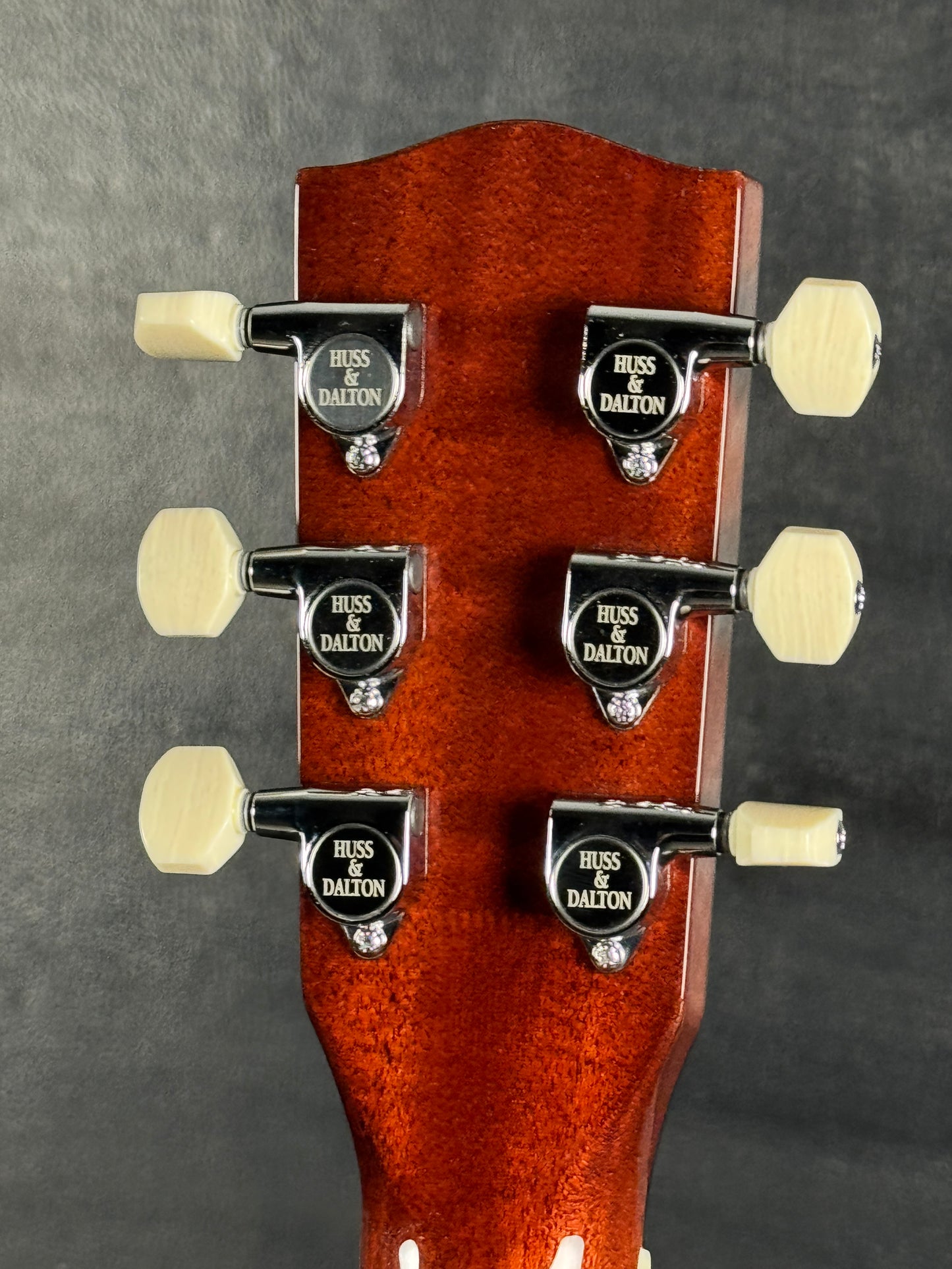 Huss & Dalton Statesboro SC Classic – Honey Brown Sunburst