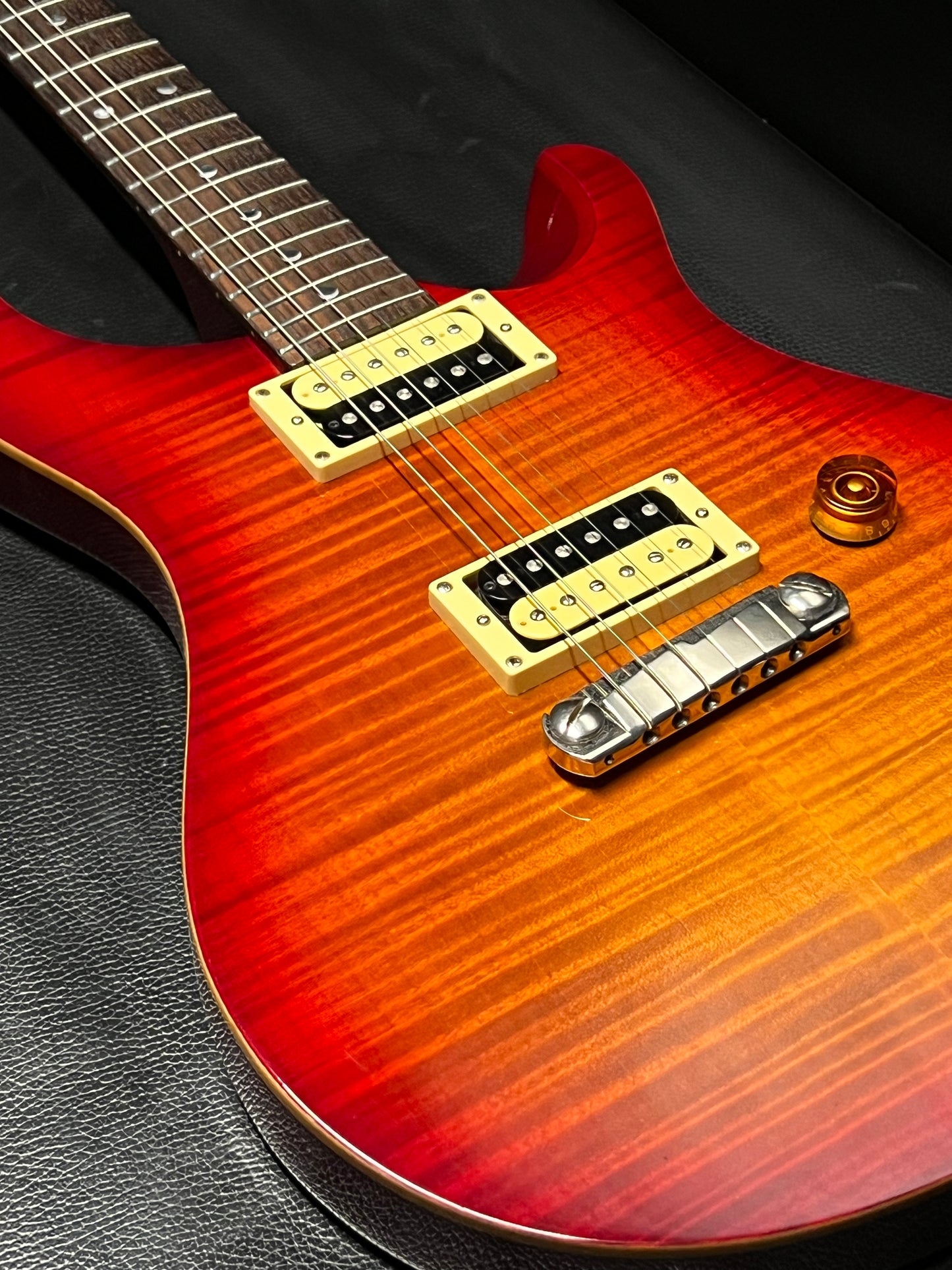 PRS SE Custom (PRE-OWNED)