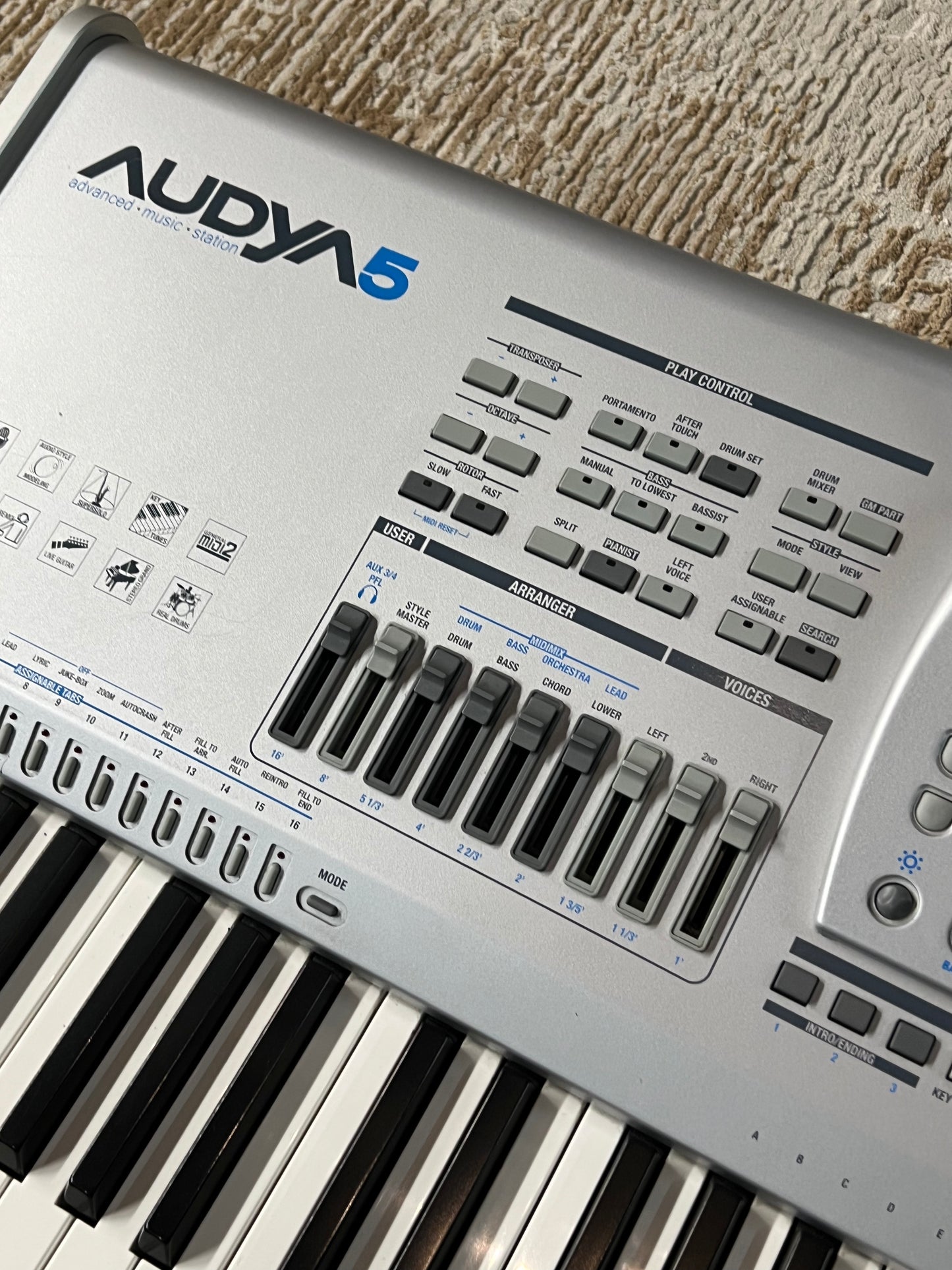 Ketron Audya 5 w/ Gator Case (PRE-OWNED)