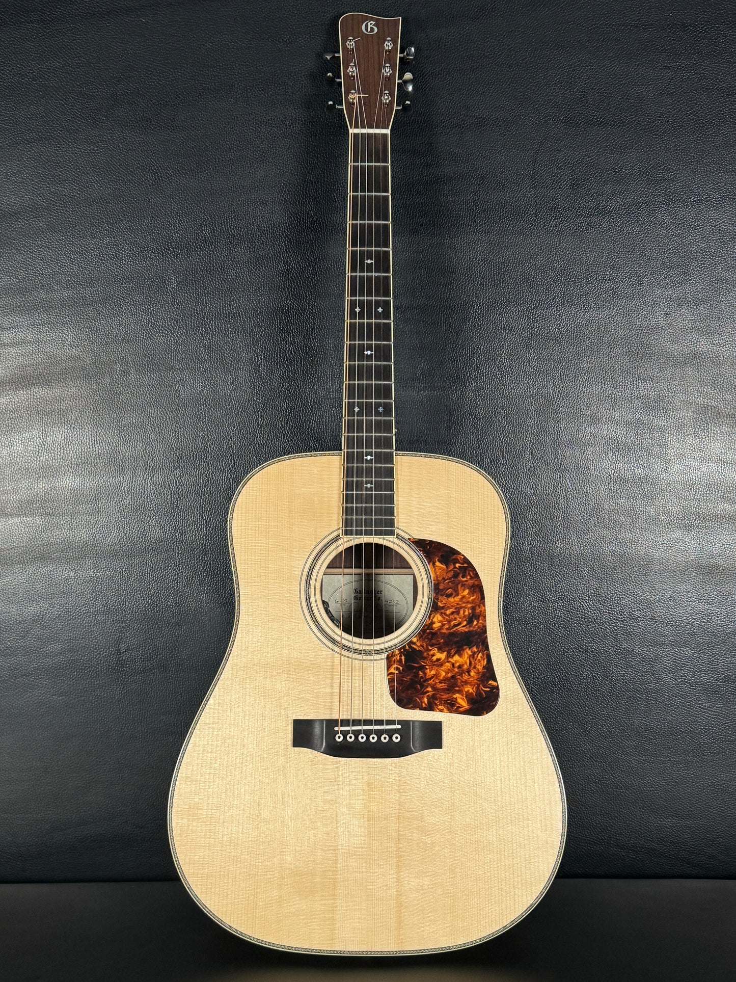 Gallagher G-70 w/ Pickup (PRE-OWNED)