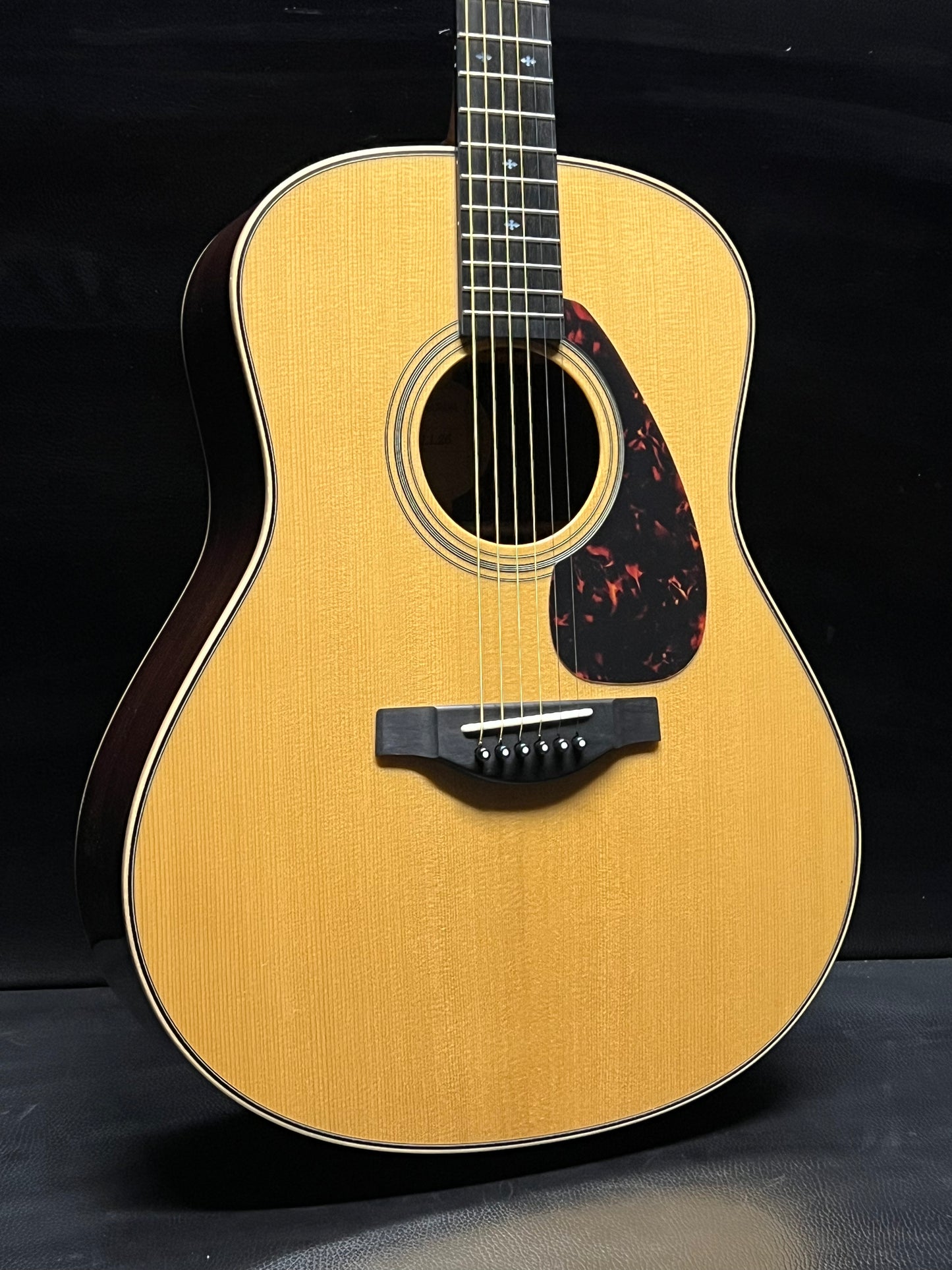 Yamaha LL26 #IKN040A