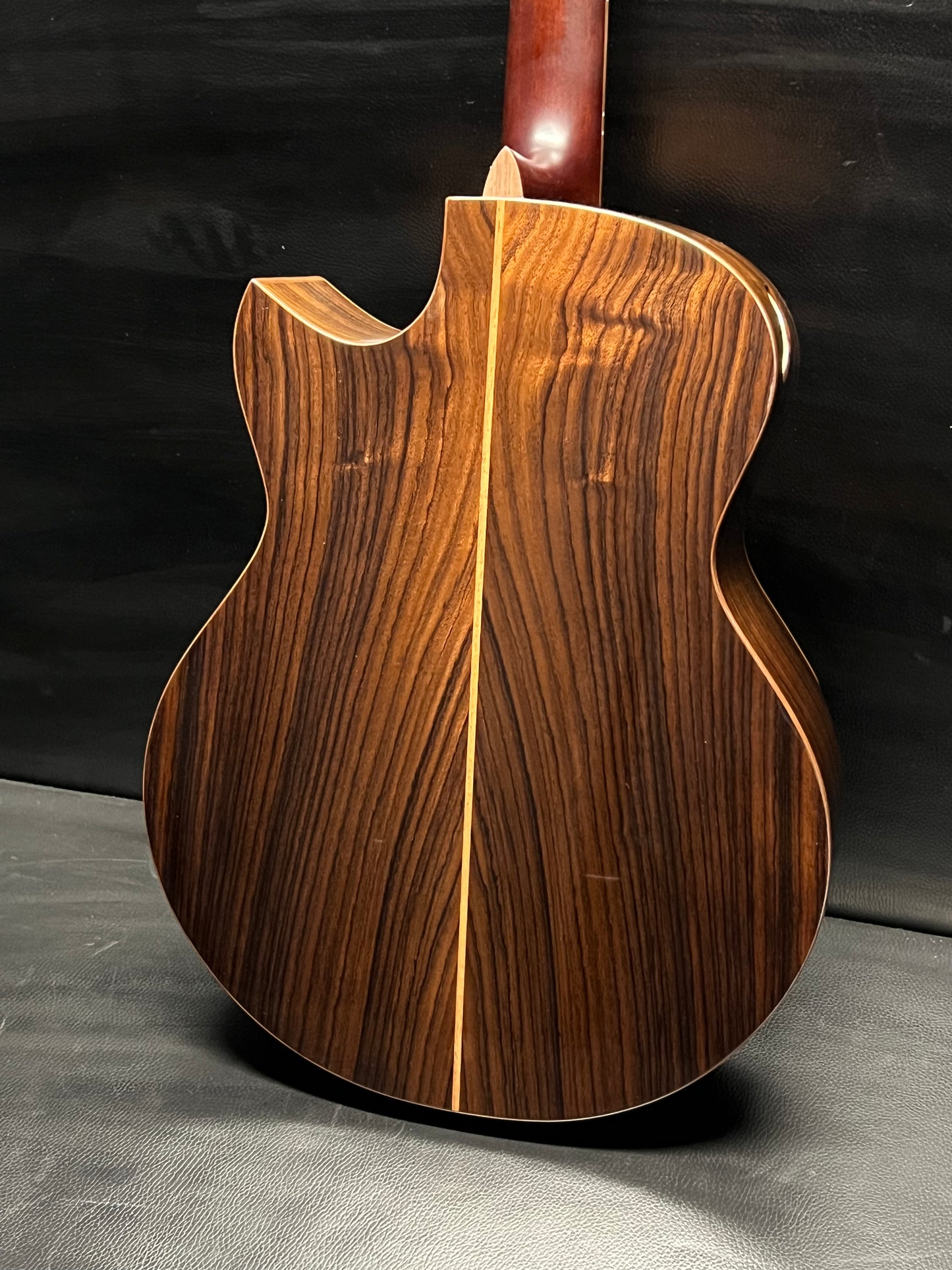 Avenir 20 Series Auditorium Cedar Rosewood Fan Fret #24071244
