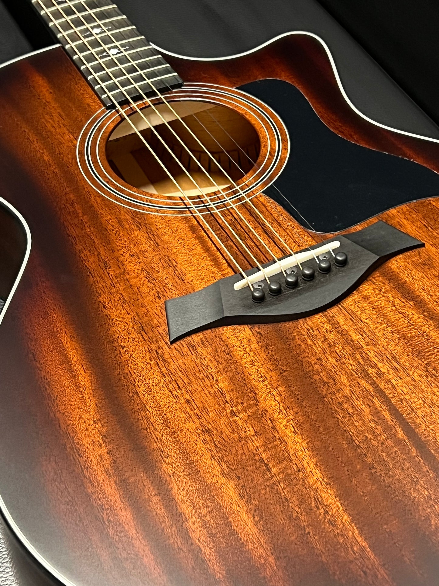 Taylor 324ce Grand Auditorium
