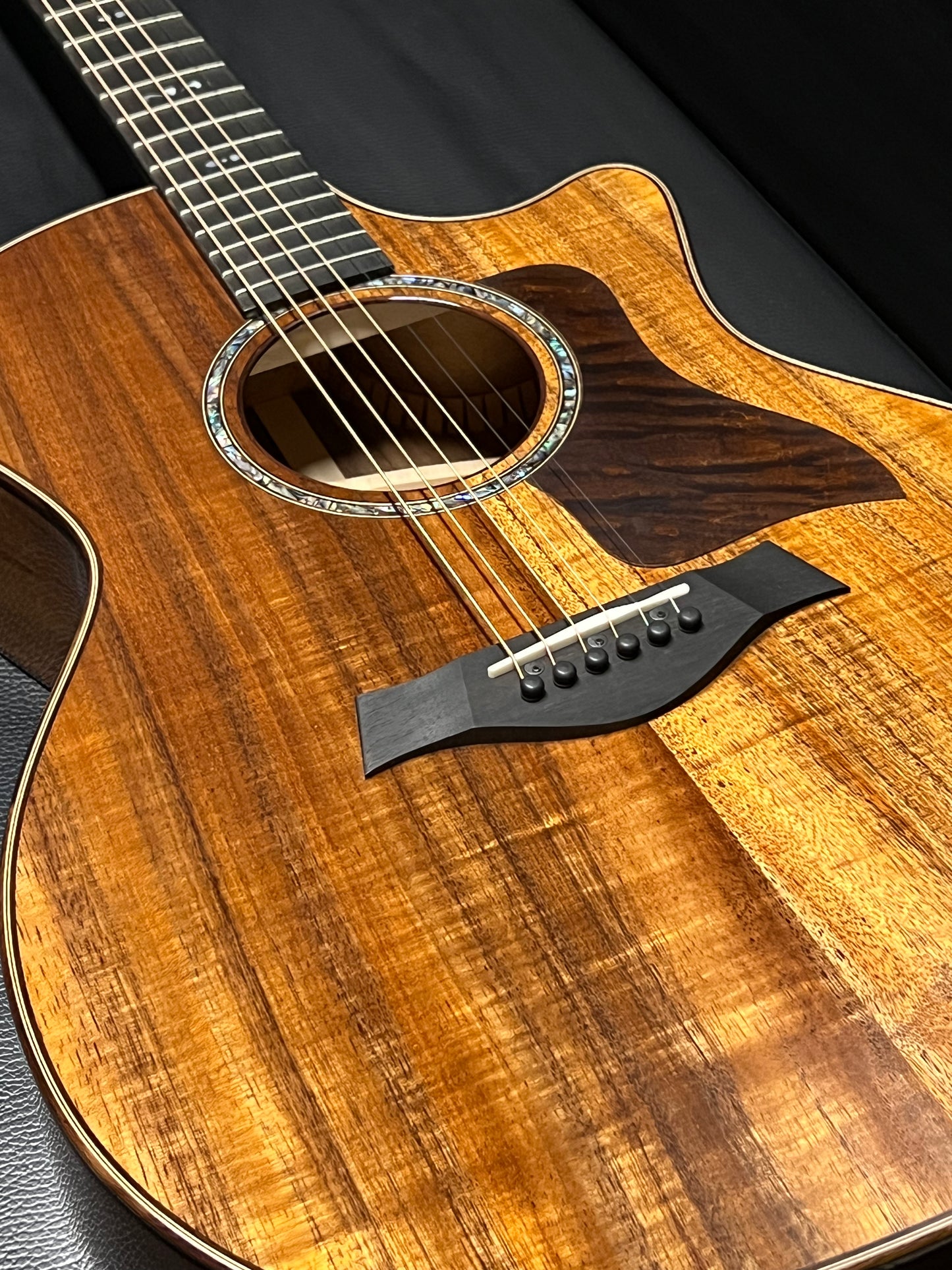 Taylor 724ce Grand Auditorium
