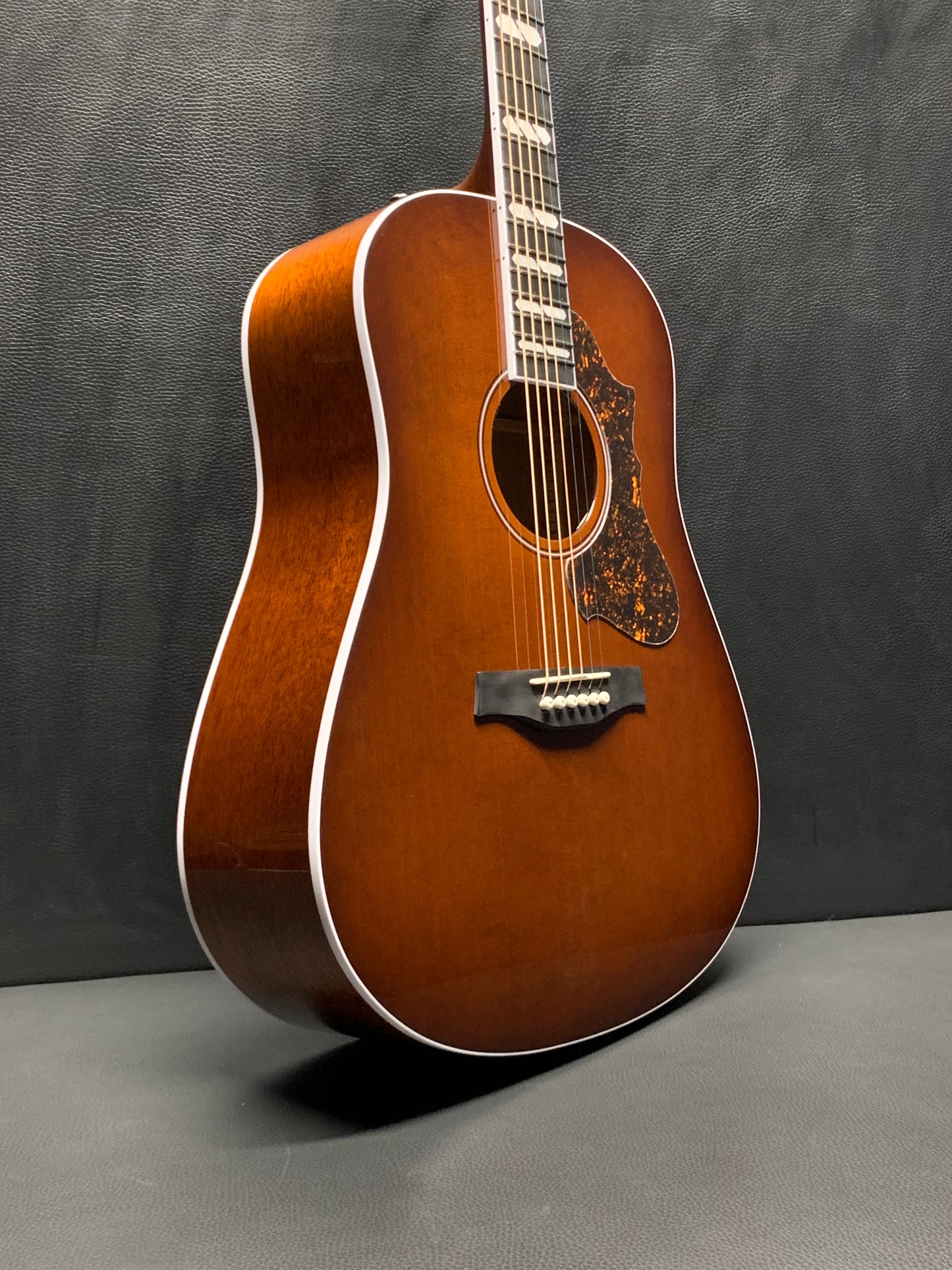 Godin Metropolis LTD Havana Burst HG EQ With Gig Bag #051656000028