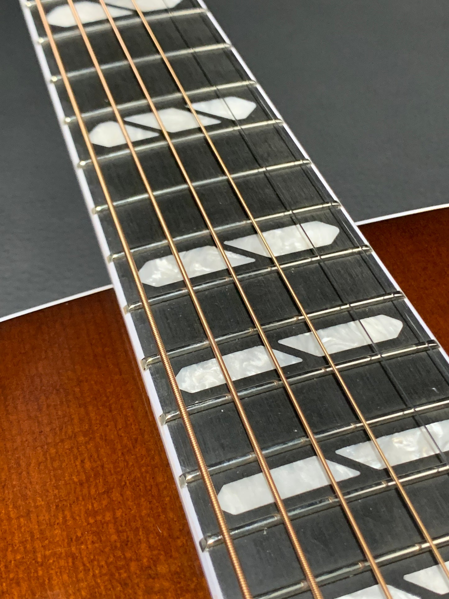 Godin Metropolis LTD Havana Burst HG EQ With Gig Bag #051656000028