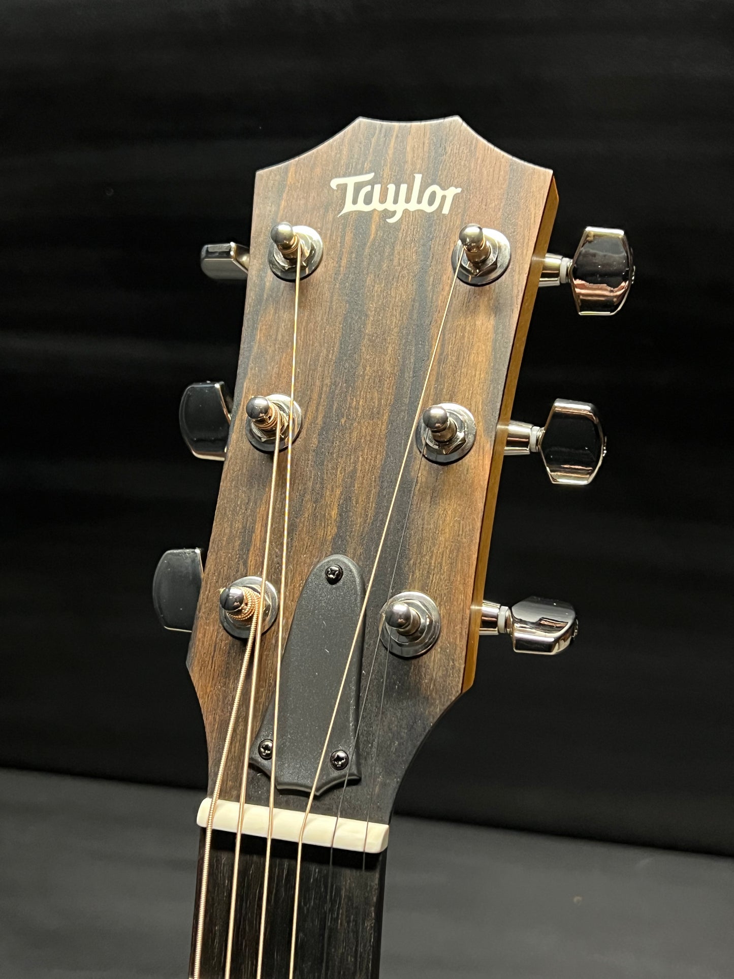 Taylor 214ce Plus