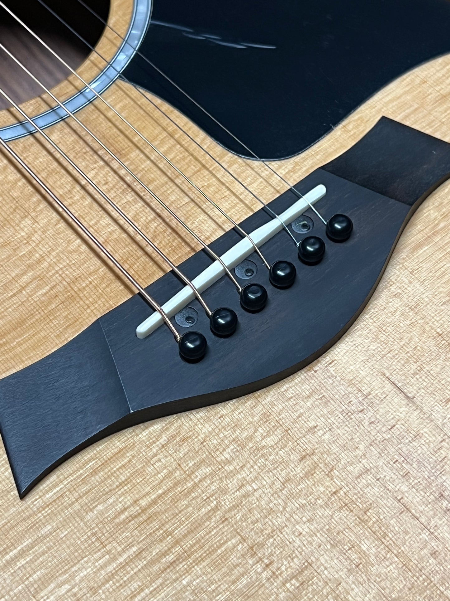 Taylor 214ce Plus