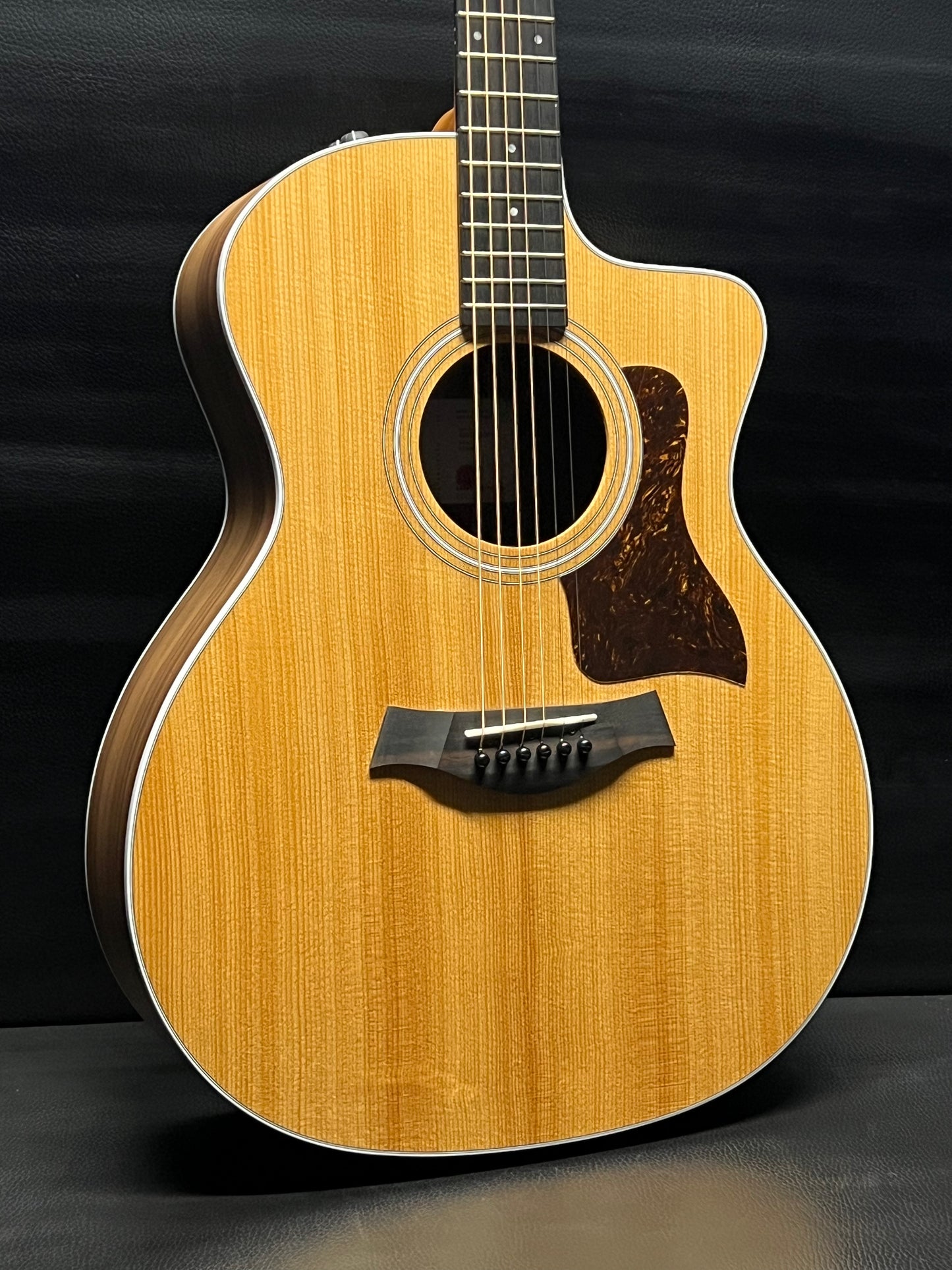 Taylor 214ce Grand Auditorium