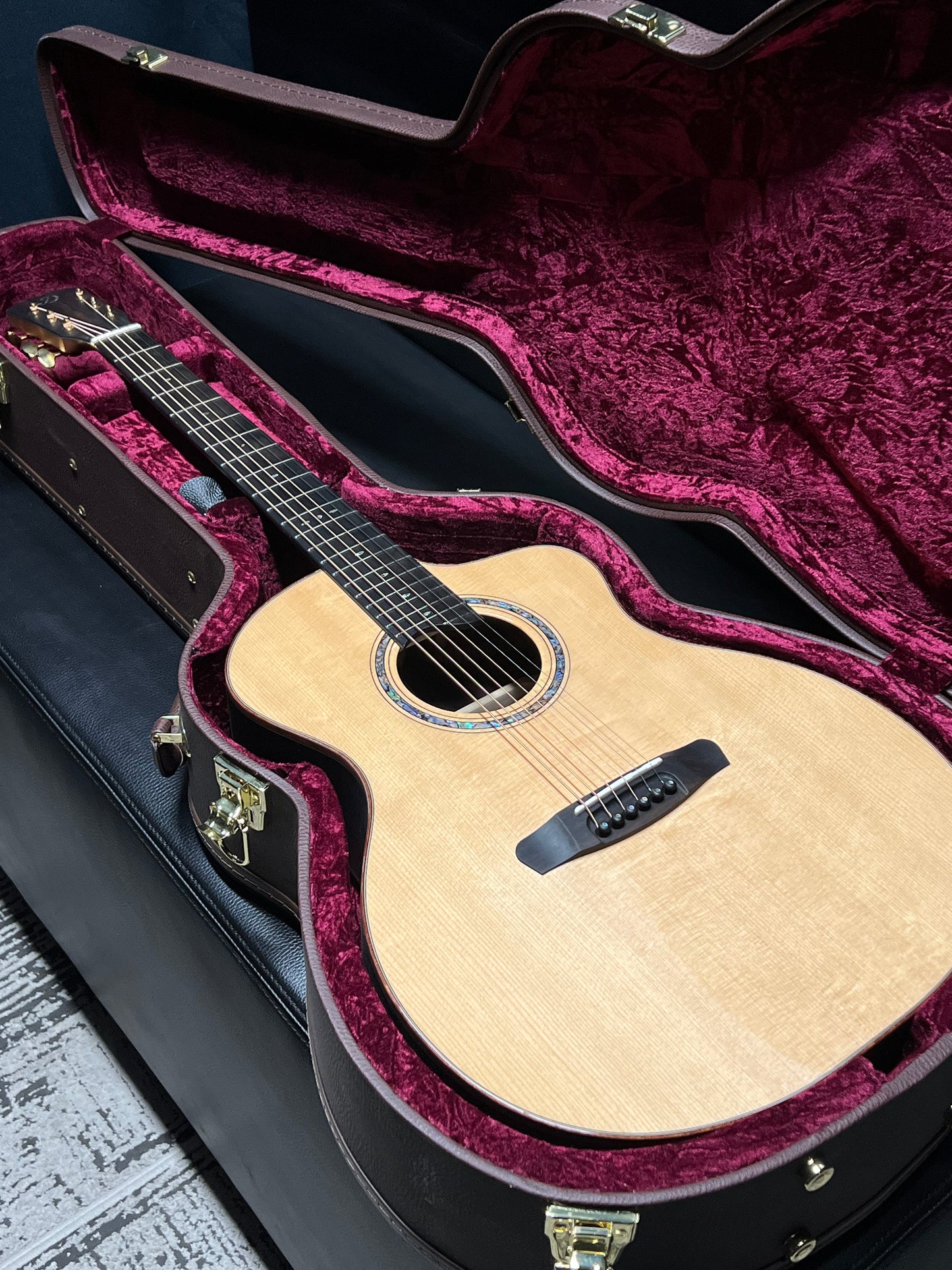 Dowina Master Series Palosanto GAC