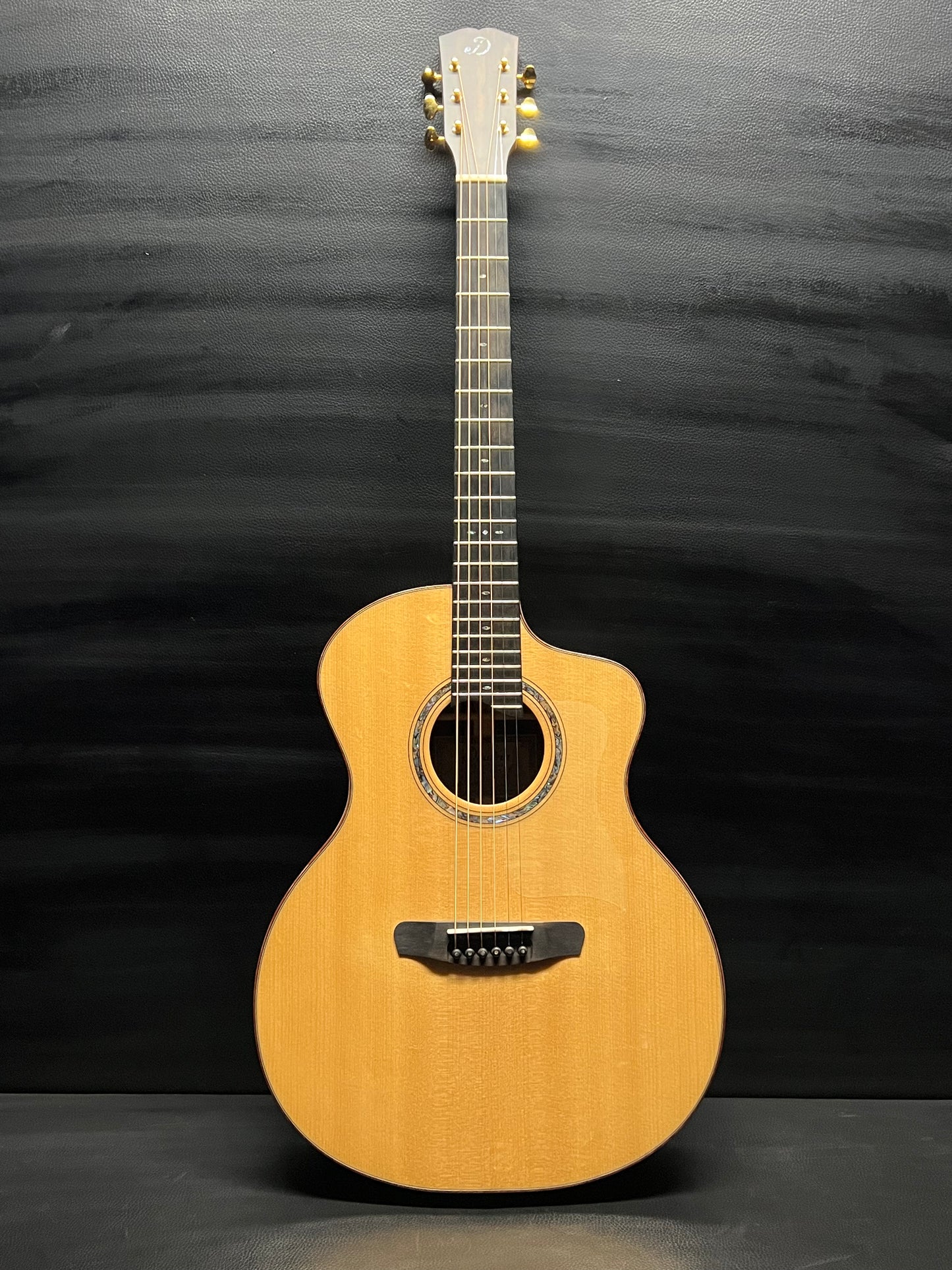 Dowina Master Series Palosanto GAC